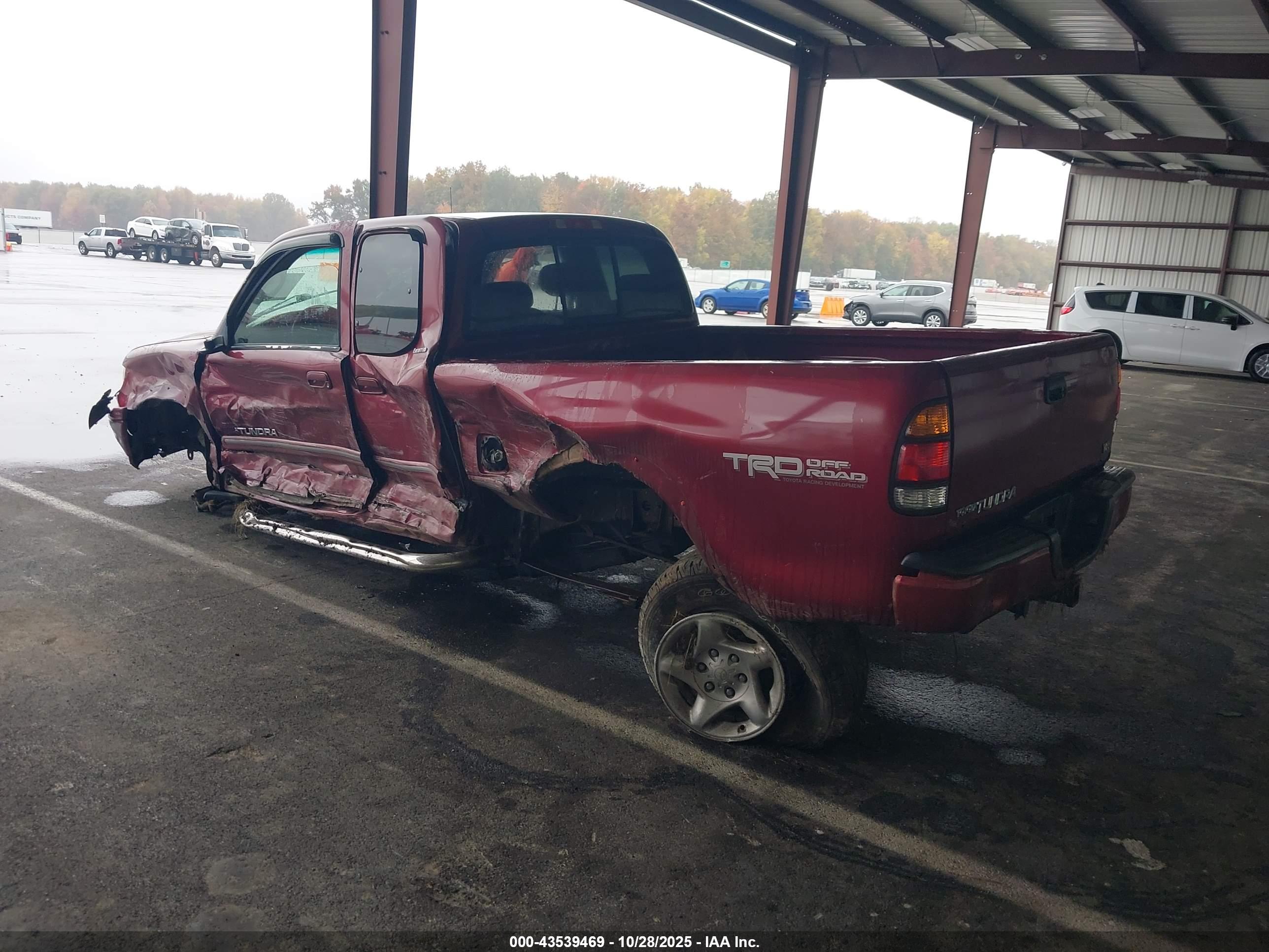 TOYOTA TUNDRA image 3