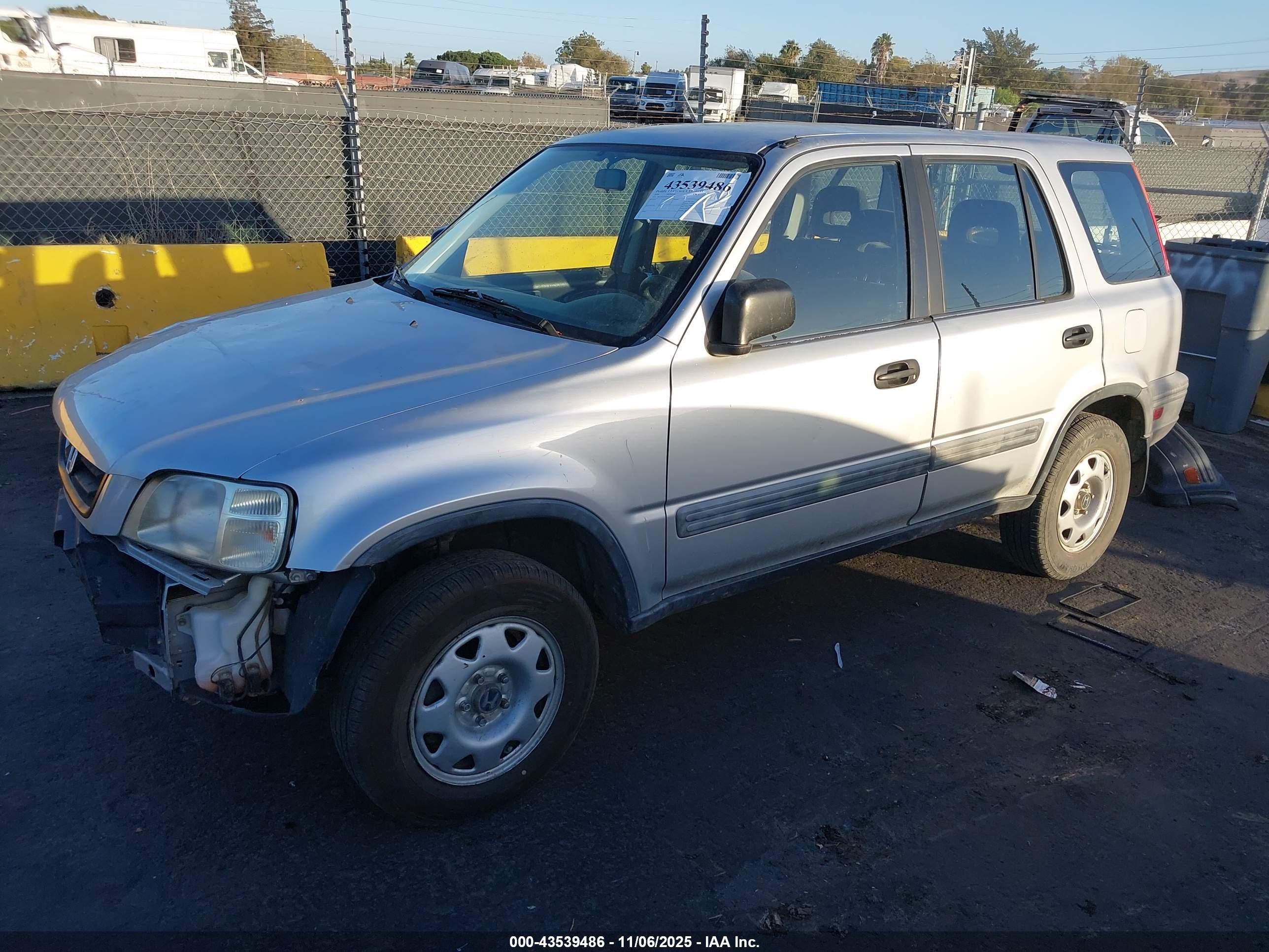 HONDA CR-V image 2