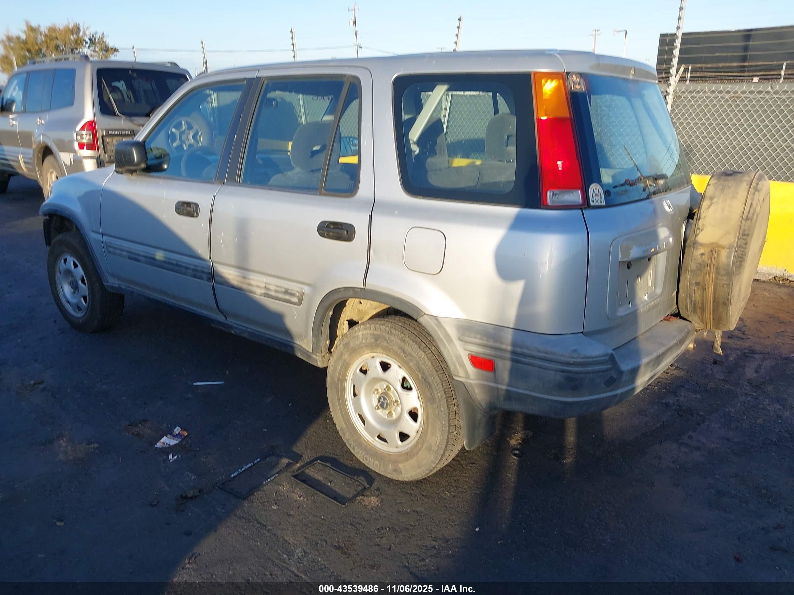 HONDA CR-V image 3