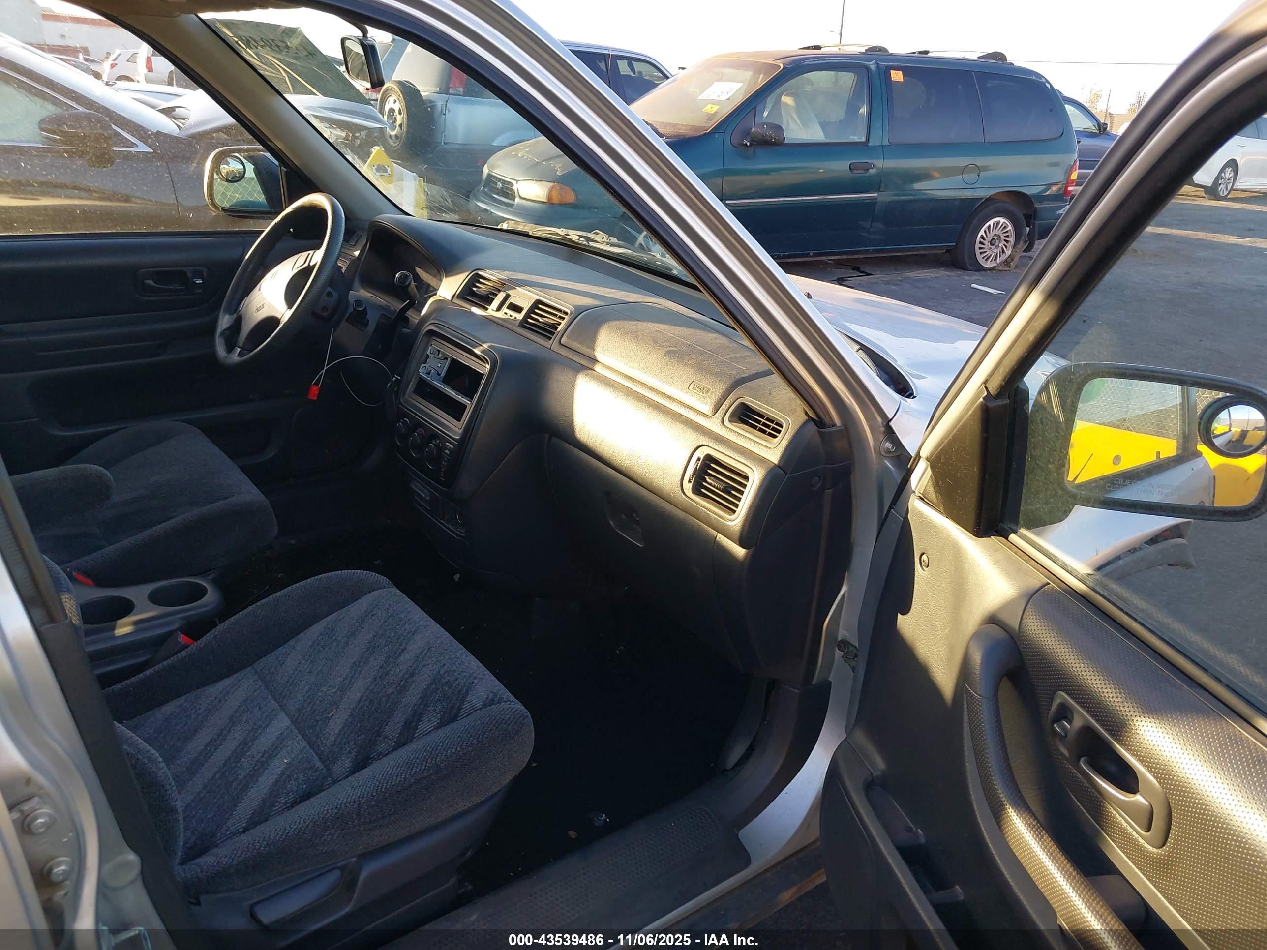 HONDA CR-V image 5