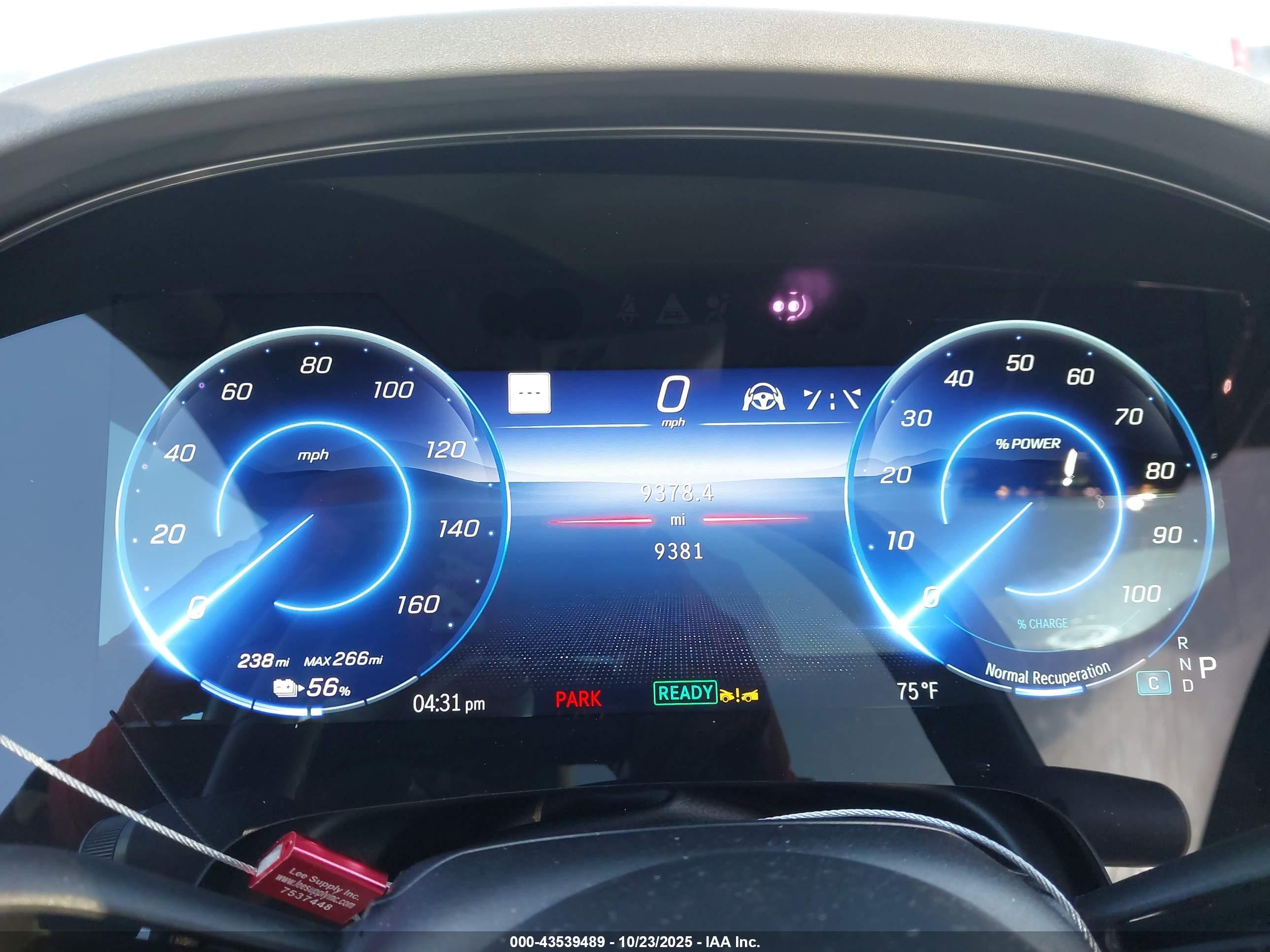 MERCEDES-BENZ EQS image 7