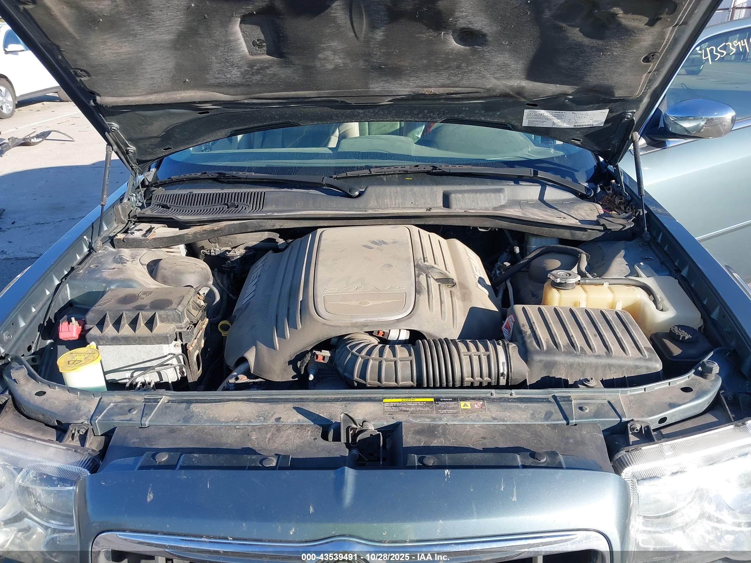 CHRYSLER 300C image 10