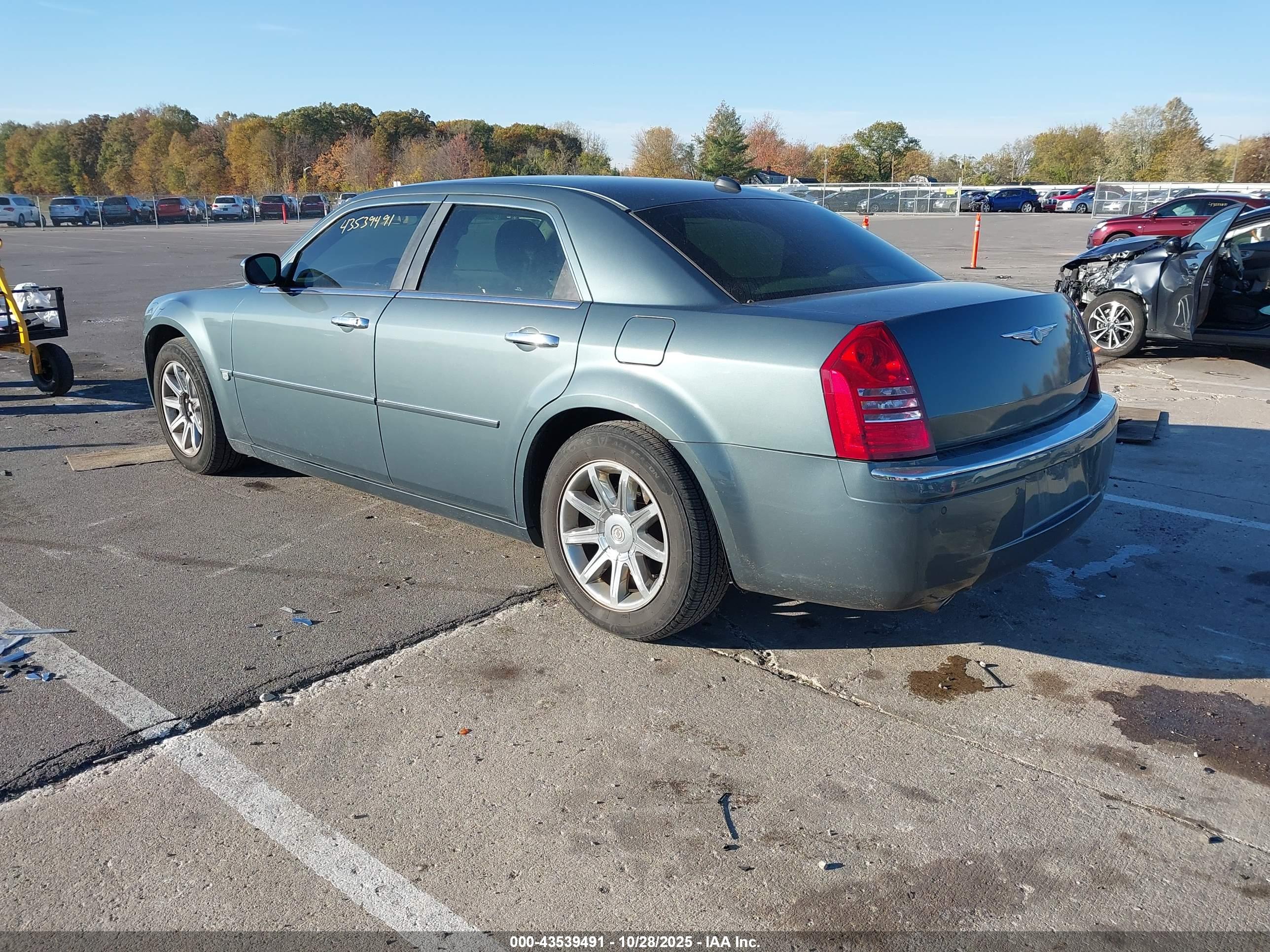 CHRYSLER 300C image 3