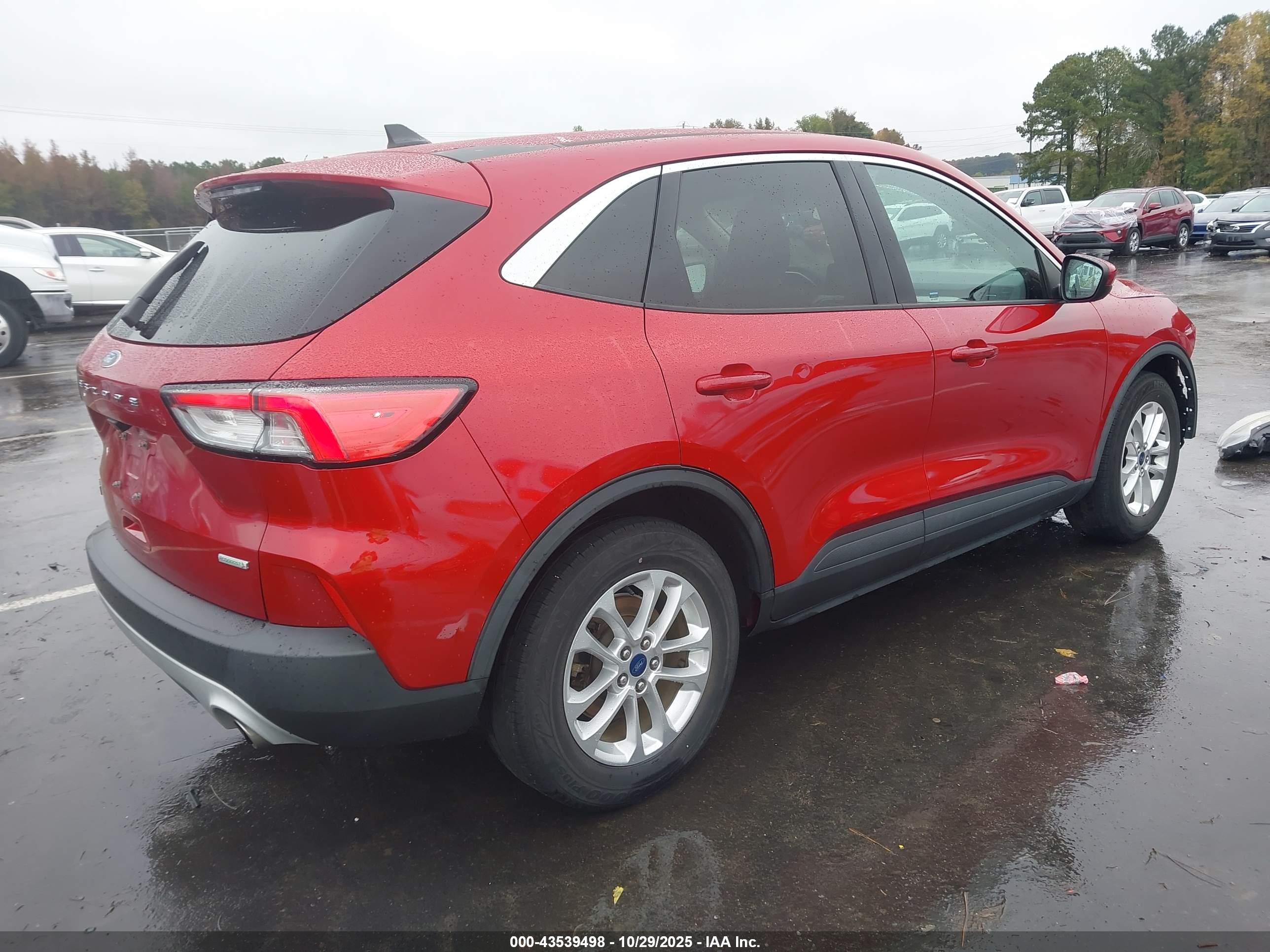 FORD ESCAPE image 4