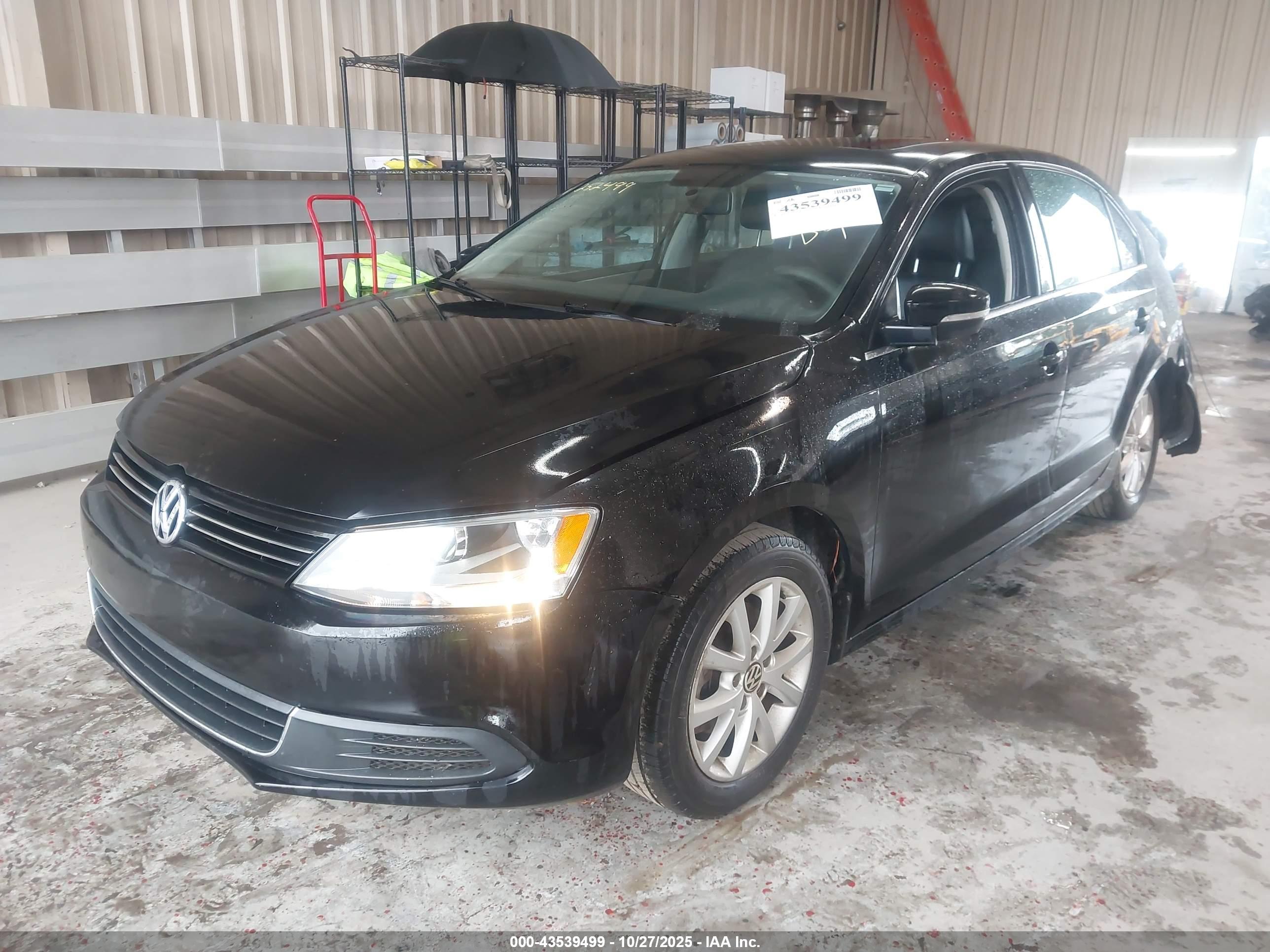 VOLKSWAGEN JETTA image 2