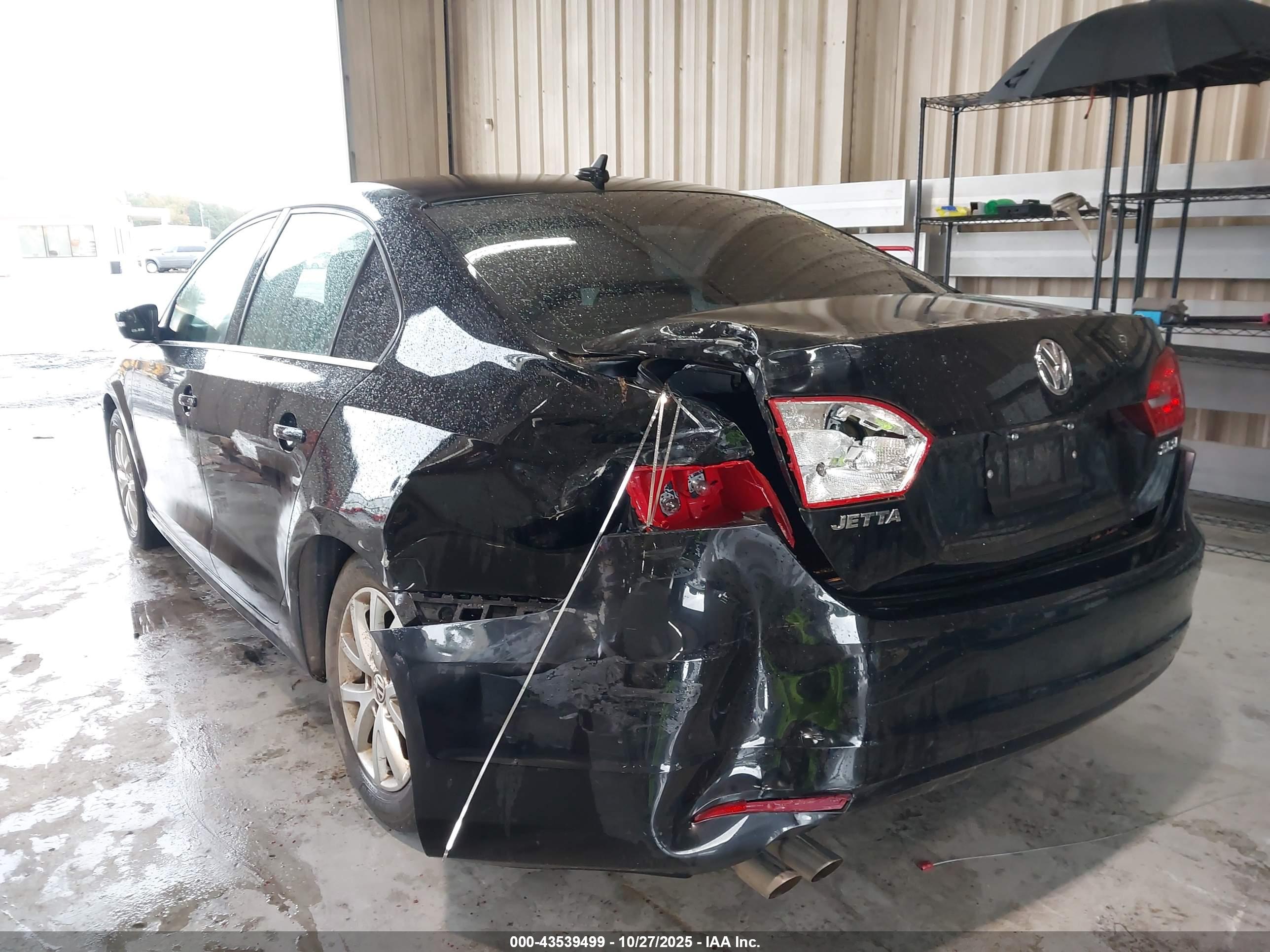 VOLKSWAGEN JETTA image 6