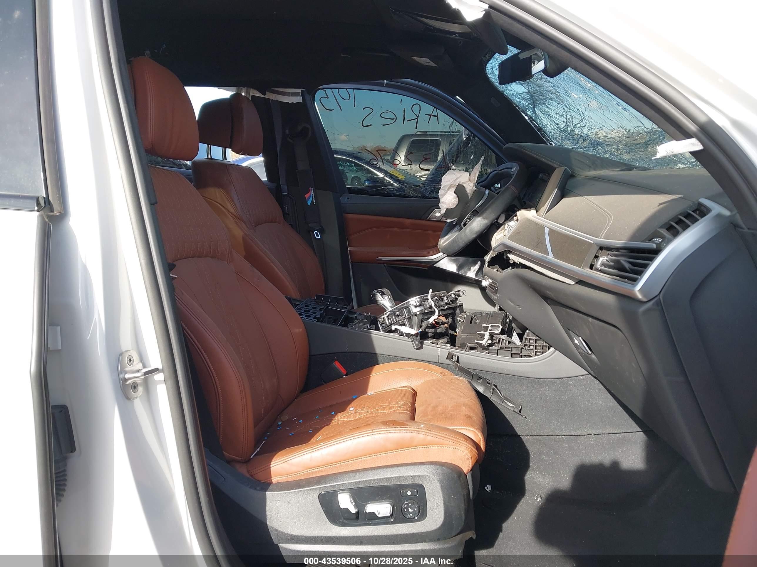 BMW X7 image 5