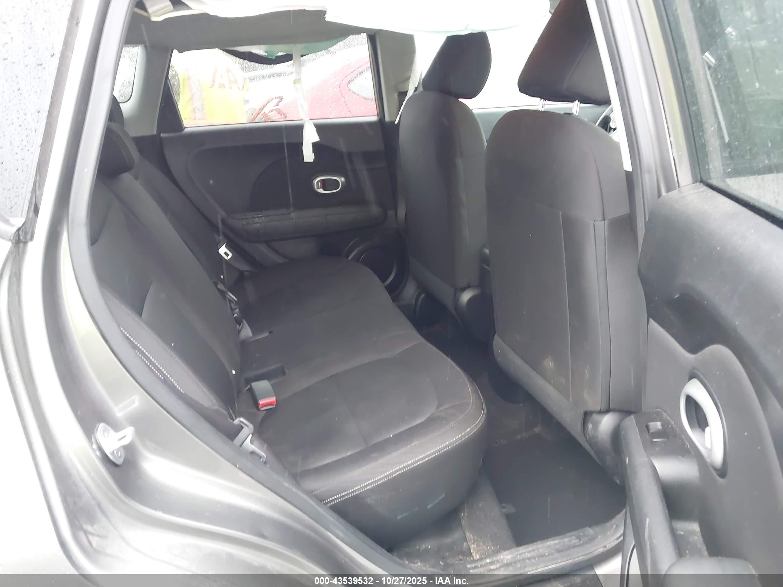 KIA SOUL image 8
