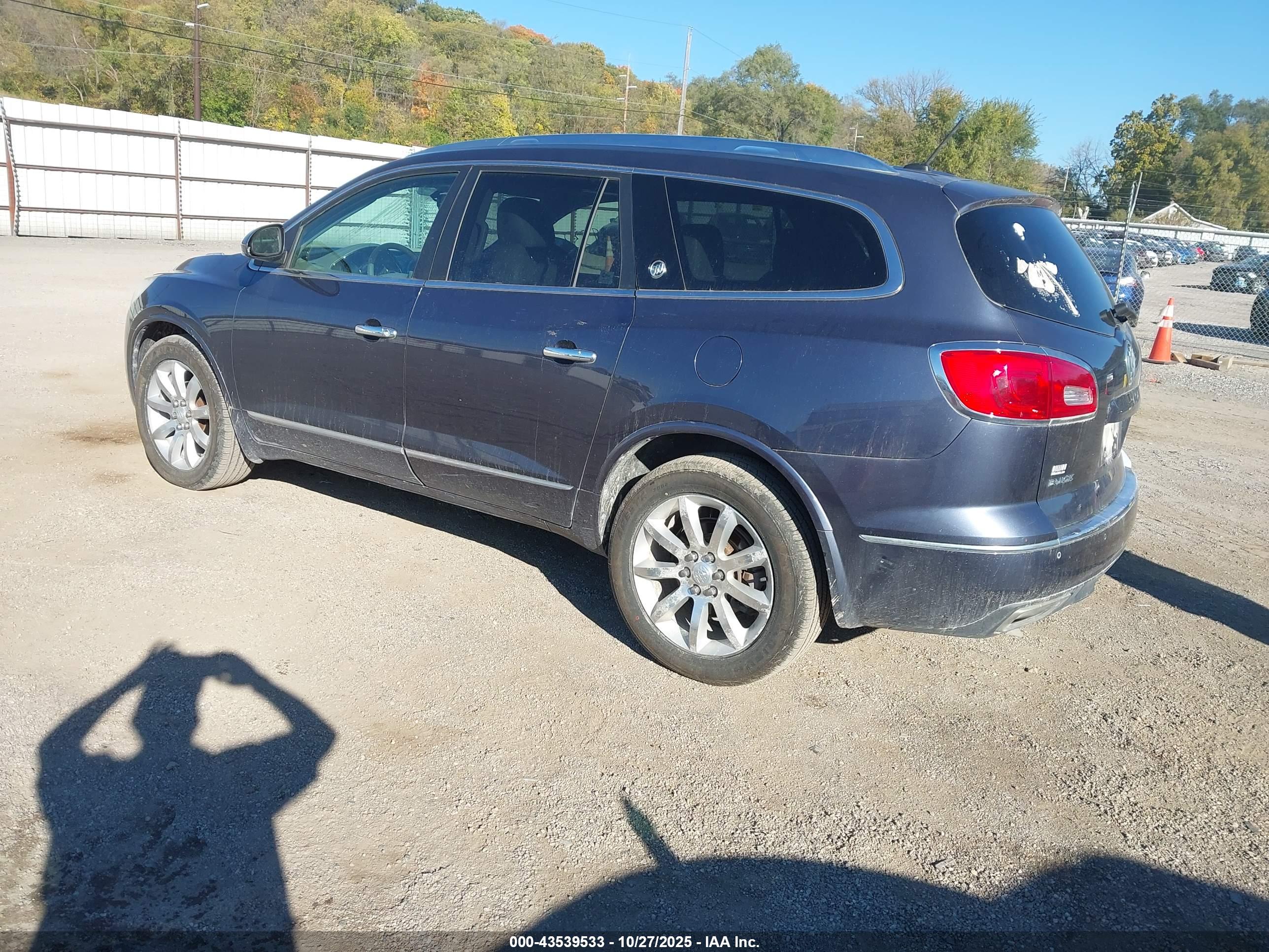 BUICK ENCLAVE image 3