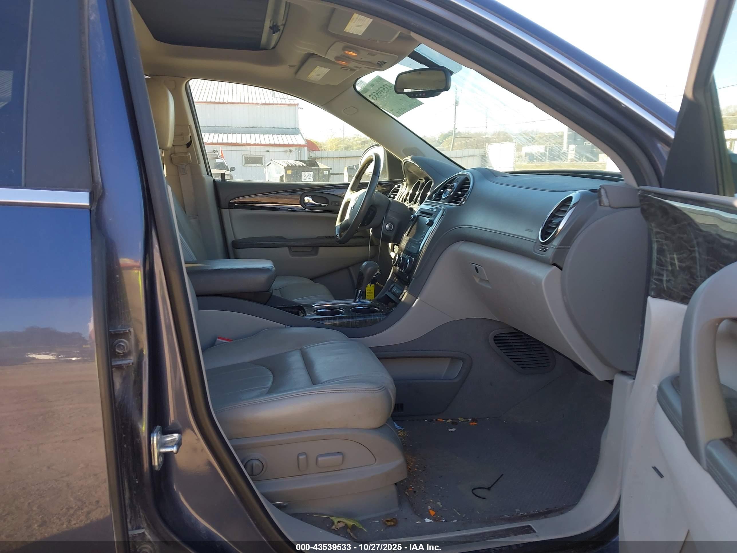 BUICK ENCLAVE image 5
