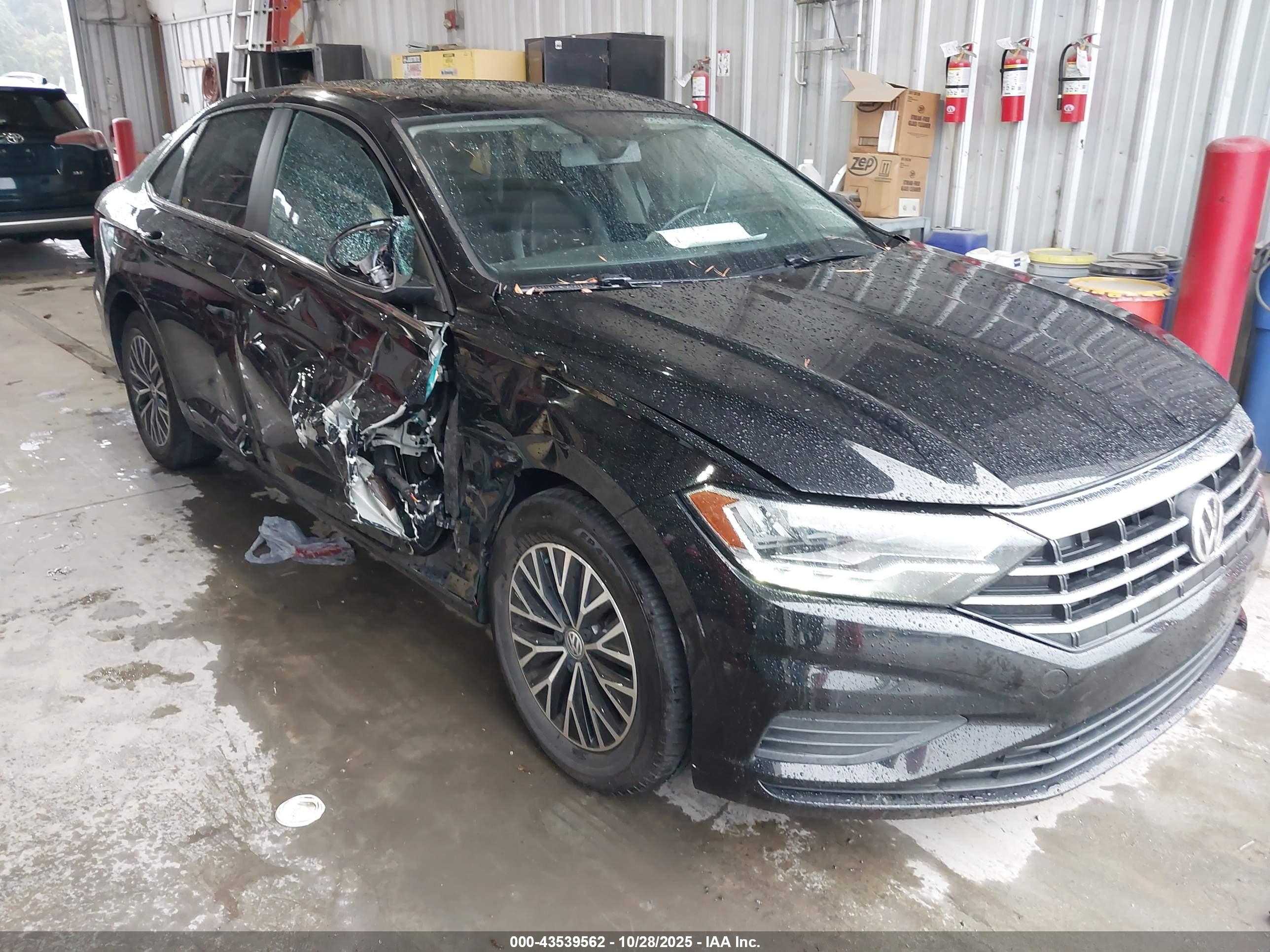 VOLKSWAGEN JETTA image 6