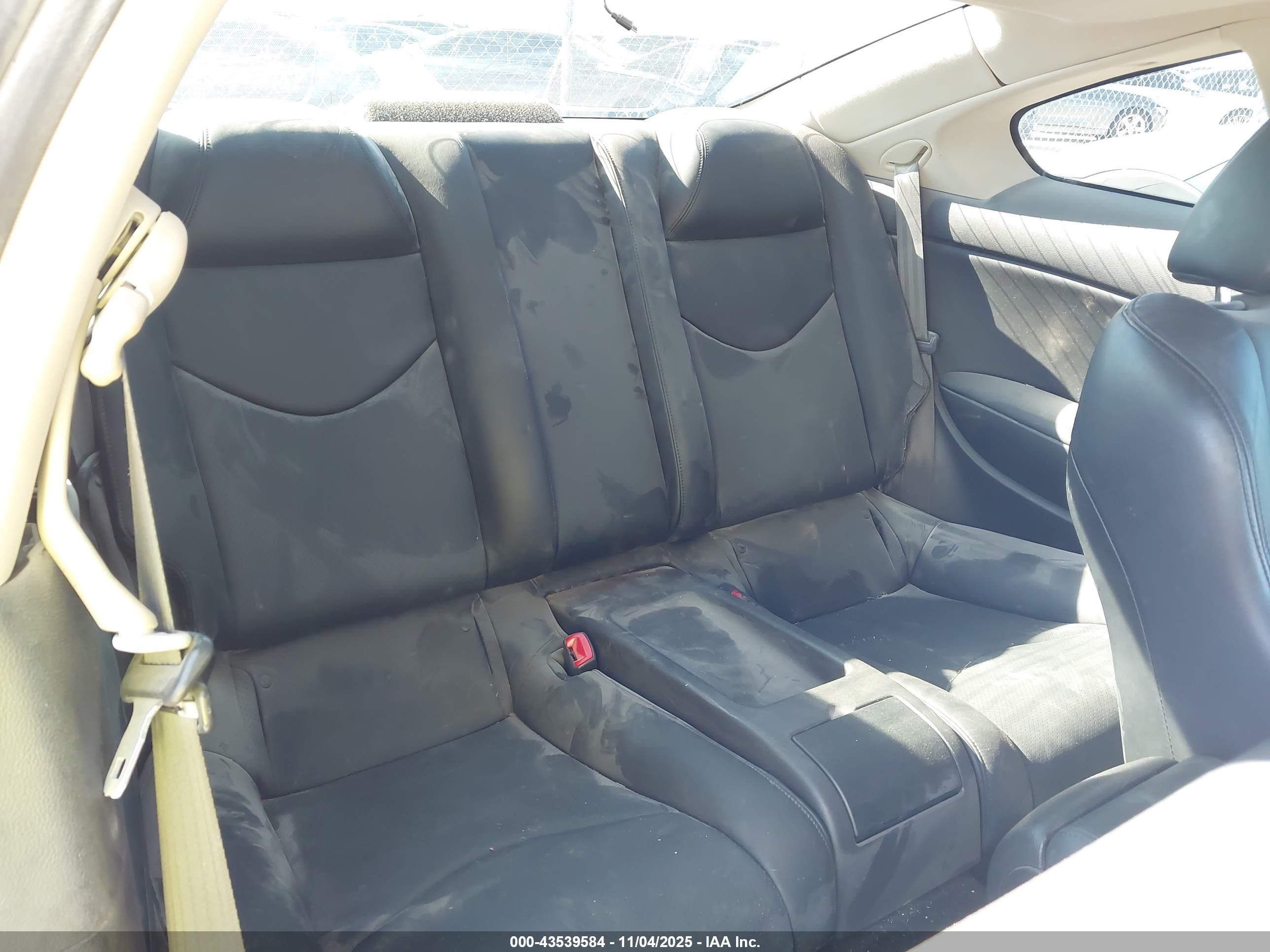 INFINITI G37 image 8