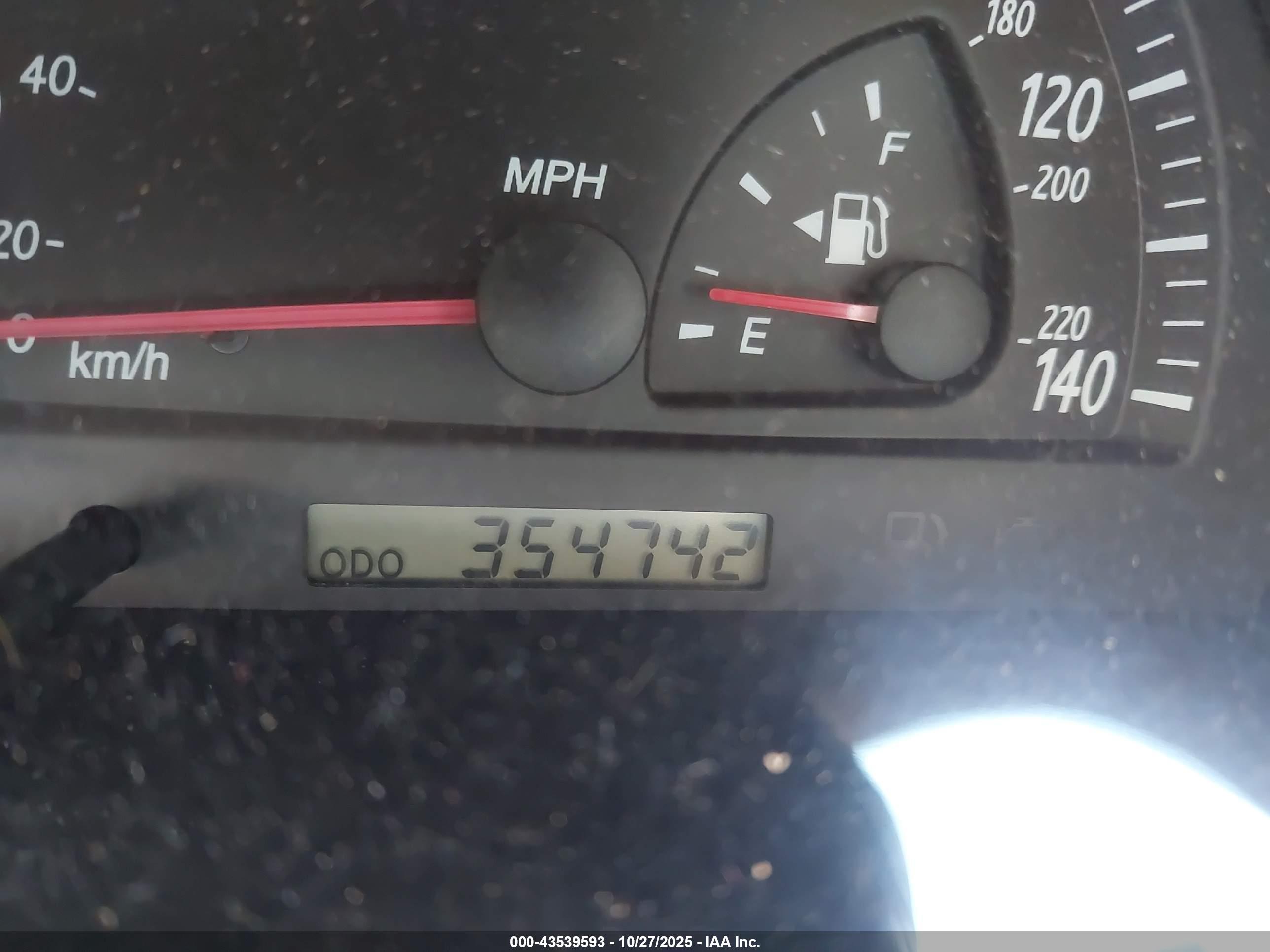 TOYOTA CAMRY image 7