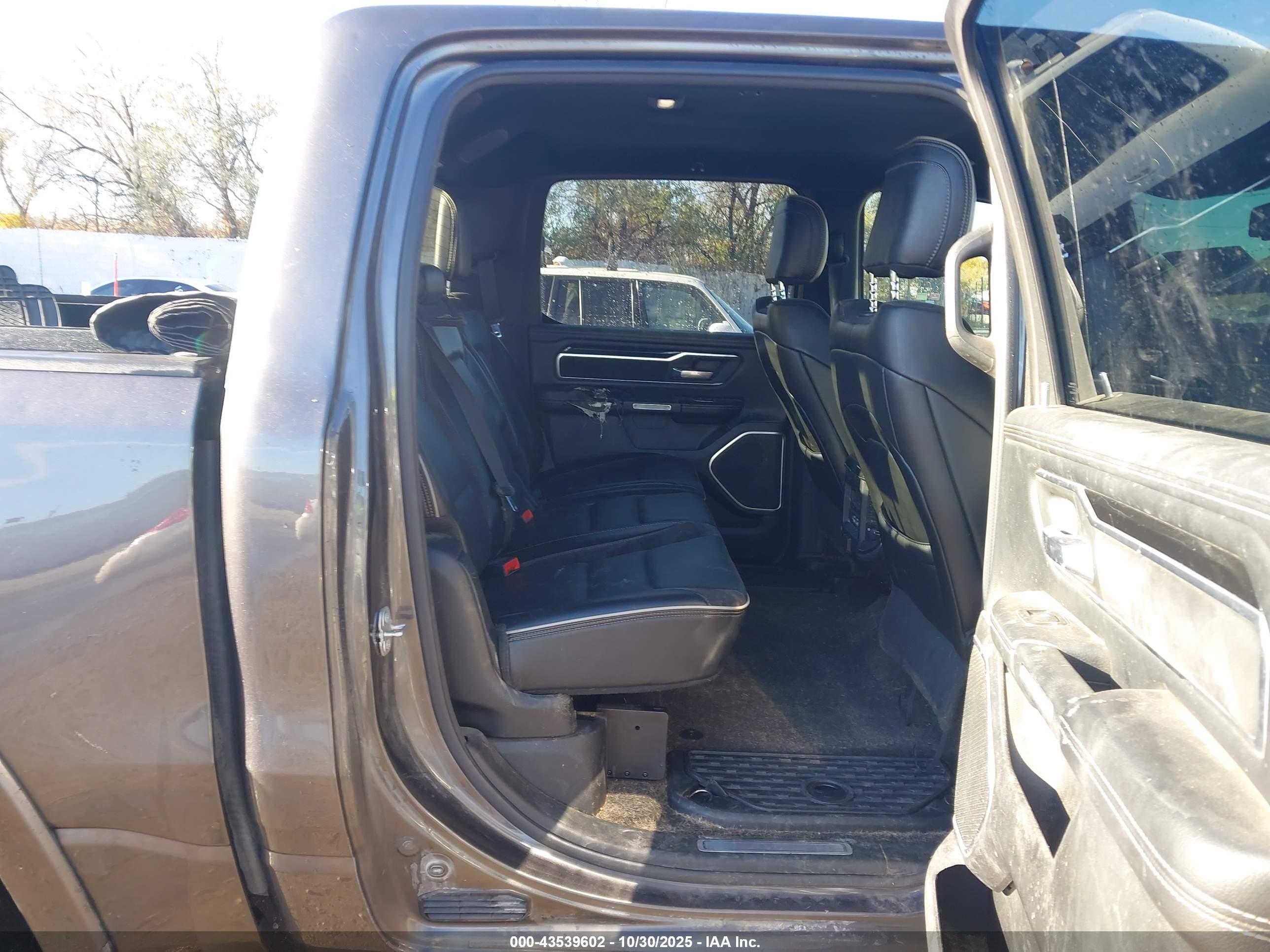 RAM 1500 image 8