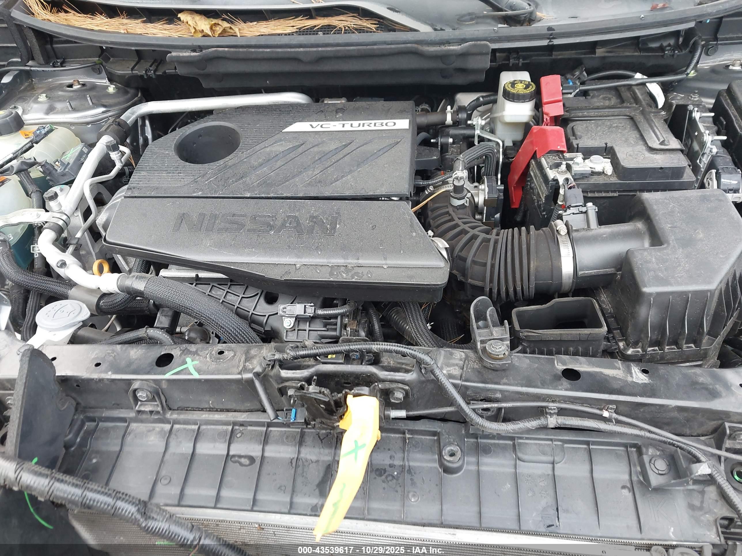 NISSAN ROGUE image 10