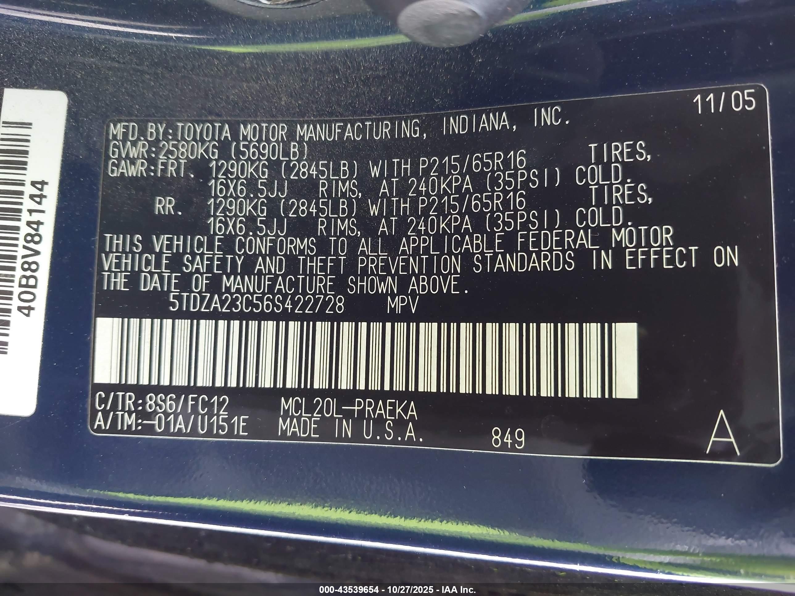 TOYOTA SIENNA image 9