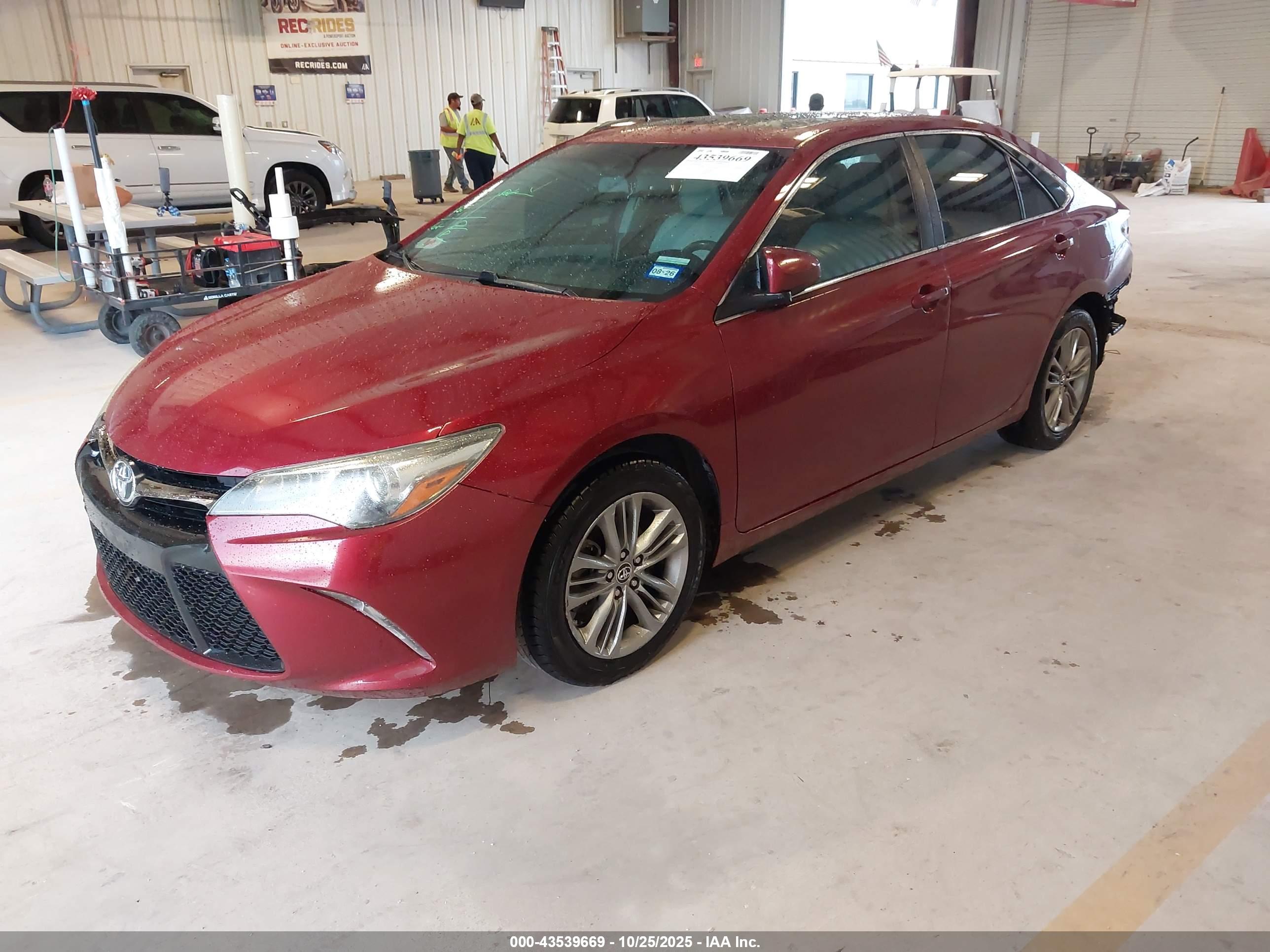 TOYOTA CAMRY image 2