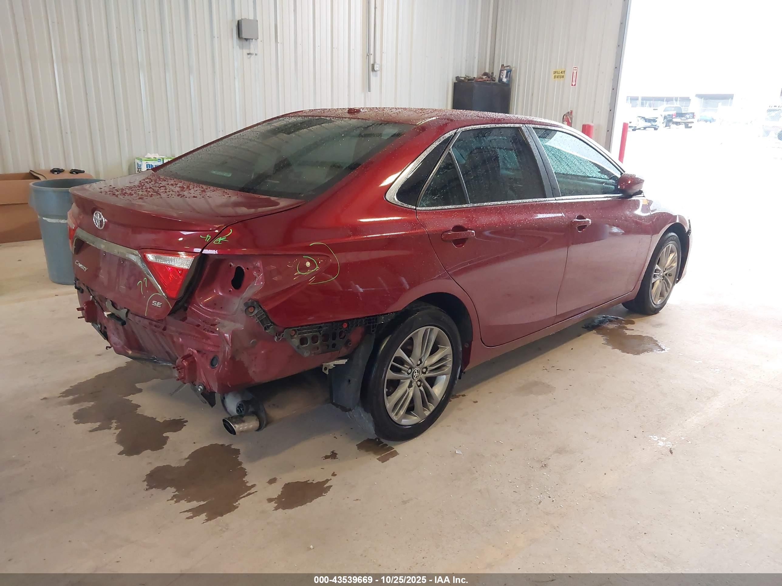 TOYOTA CAMRY image 4