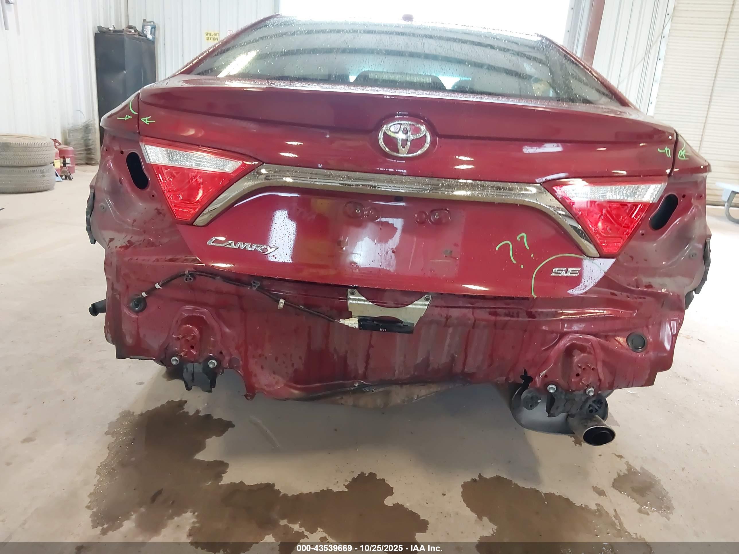 TOYOTA CAMRY image 6