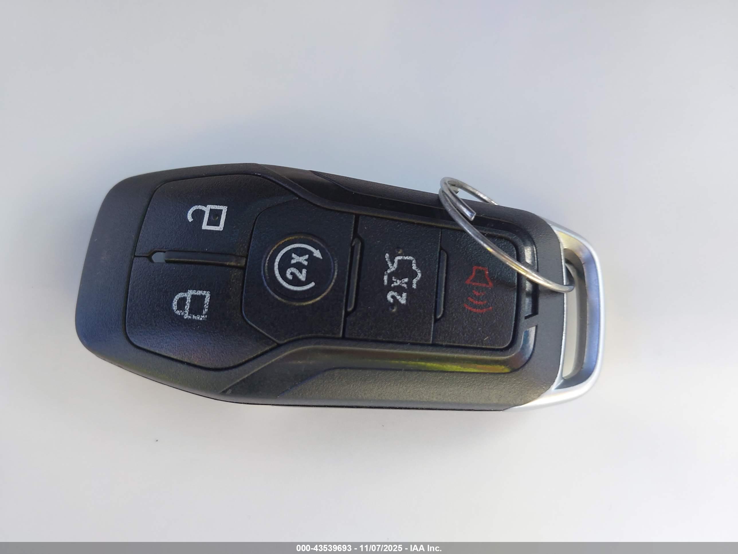 FORD EXPLORER image 11