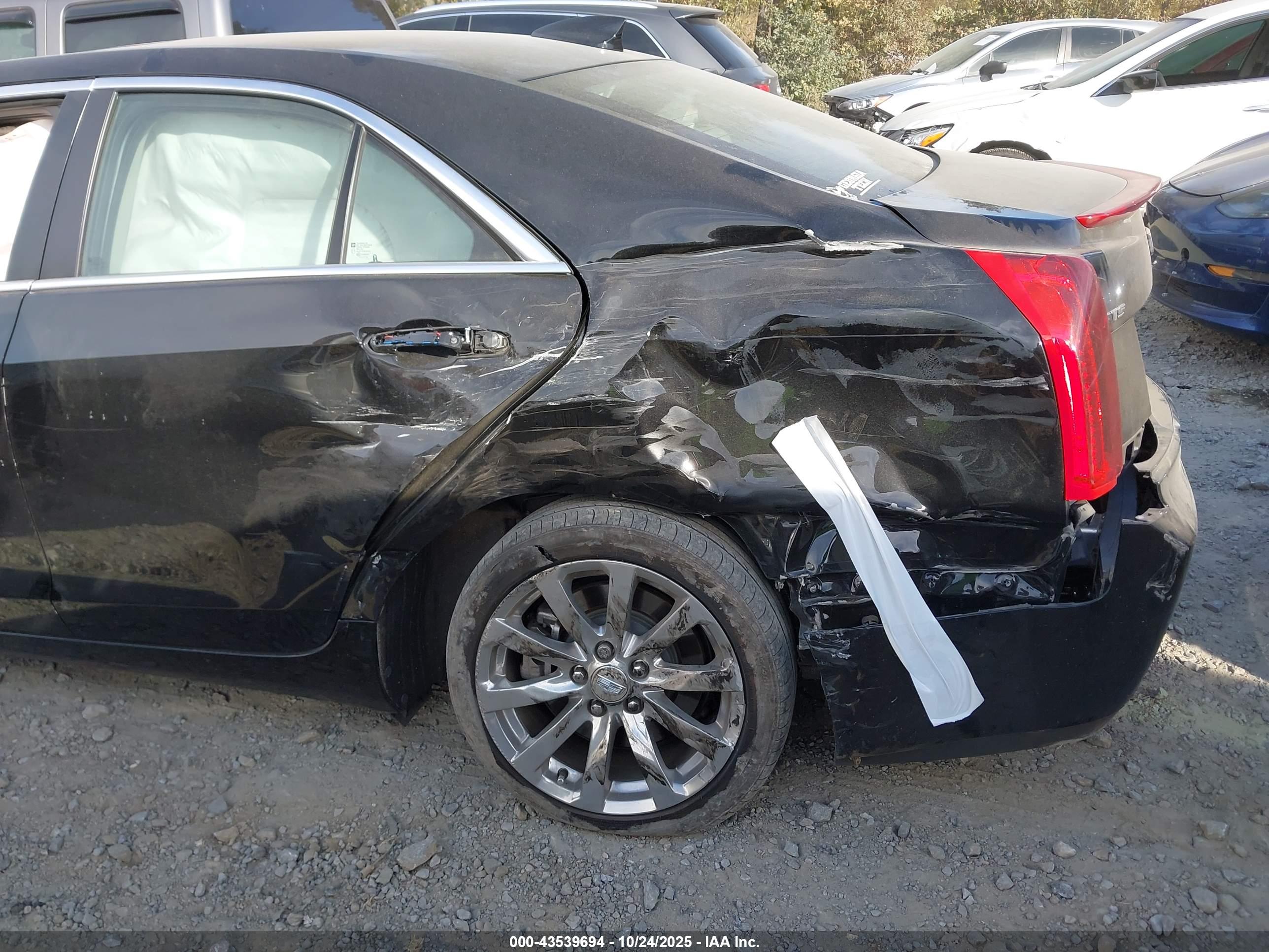 CADILLAC ATS image 6