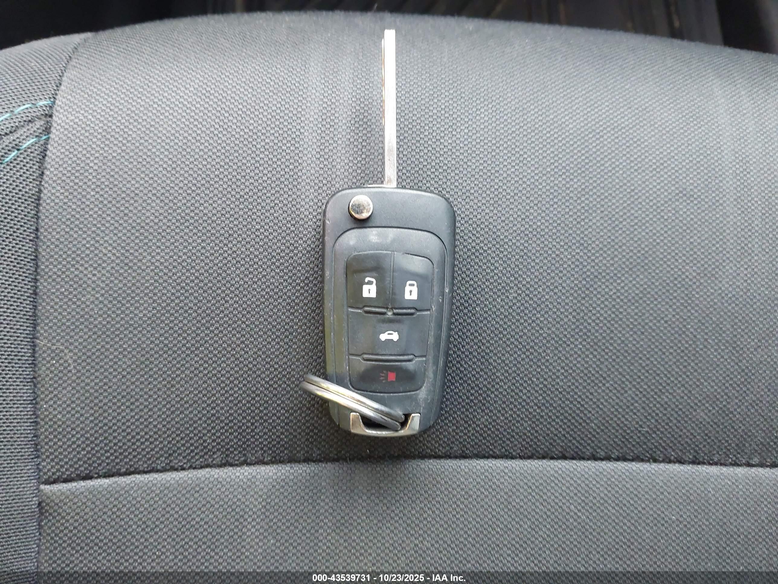 CHEVROLET TRAX image 11