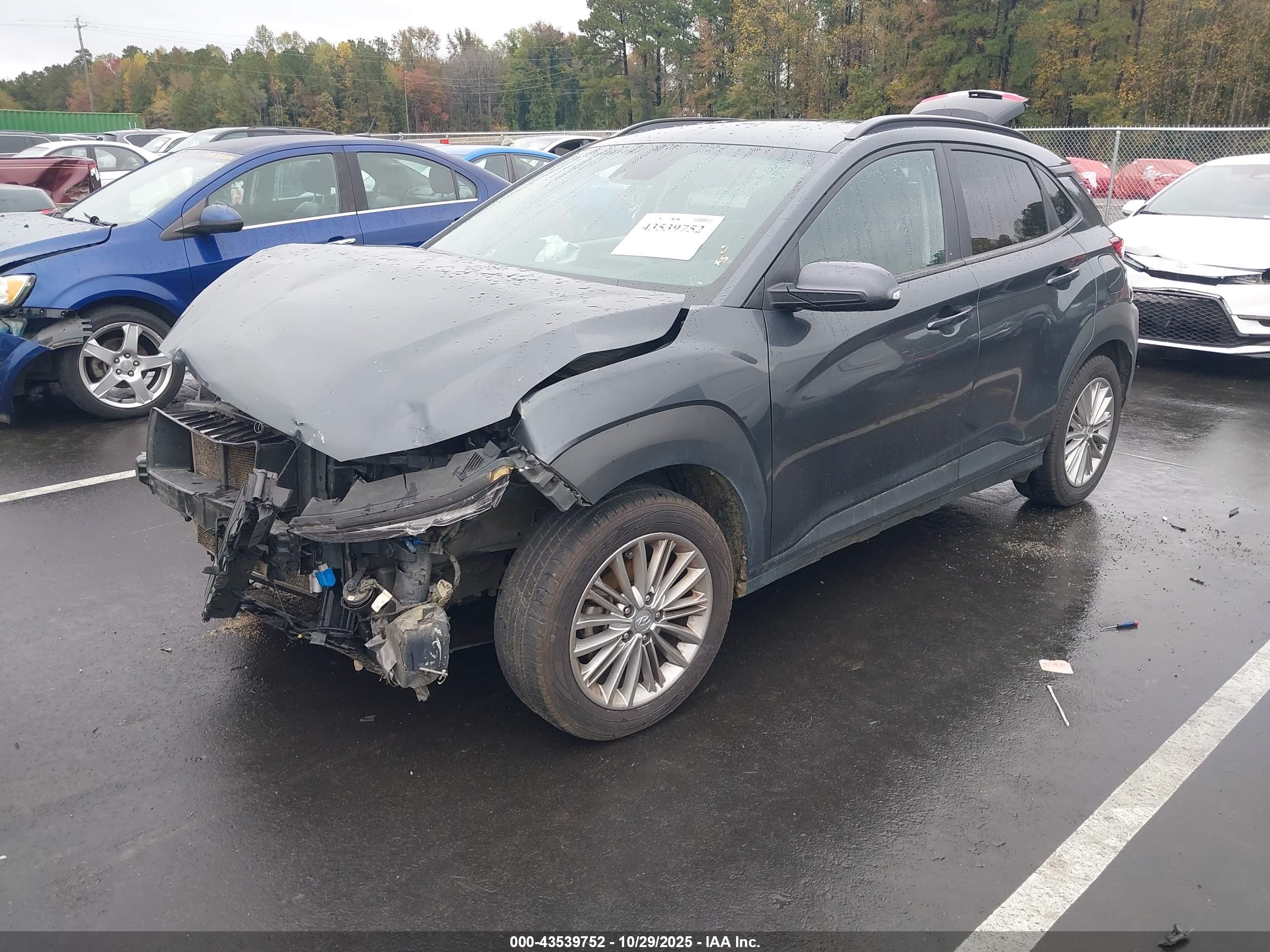 HYUNDAI KONA image 2
