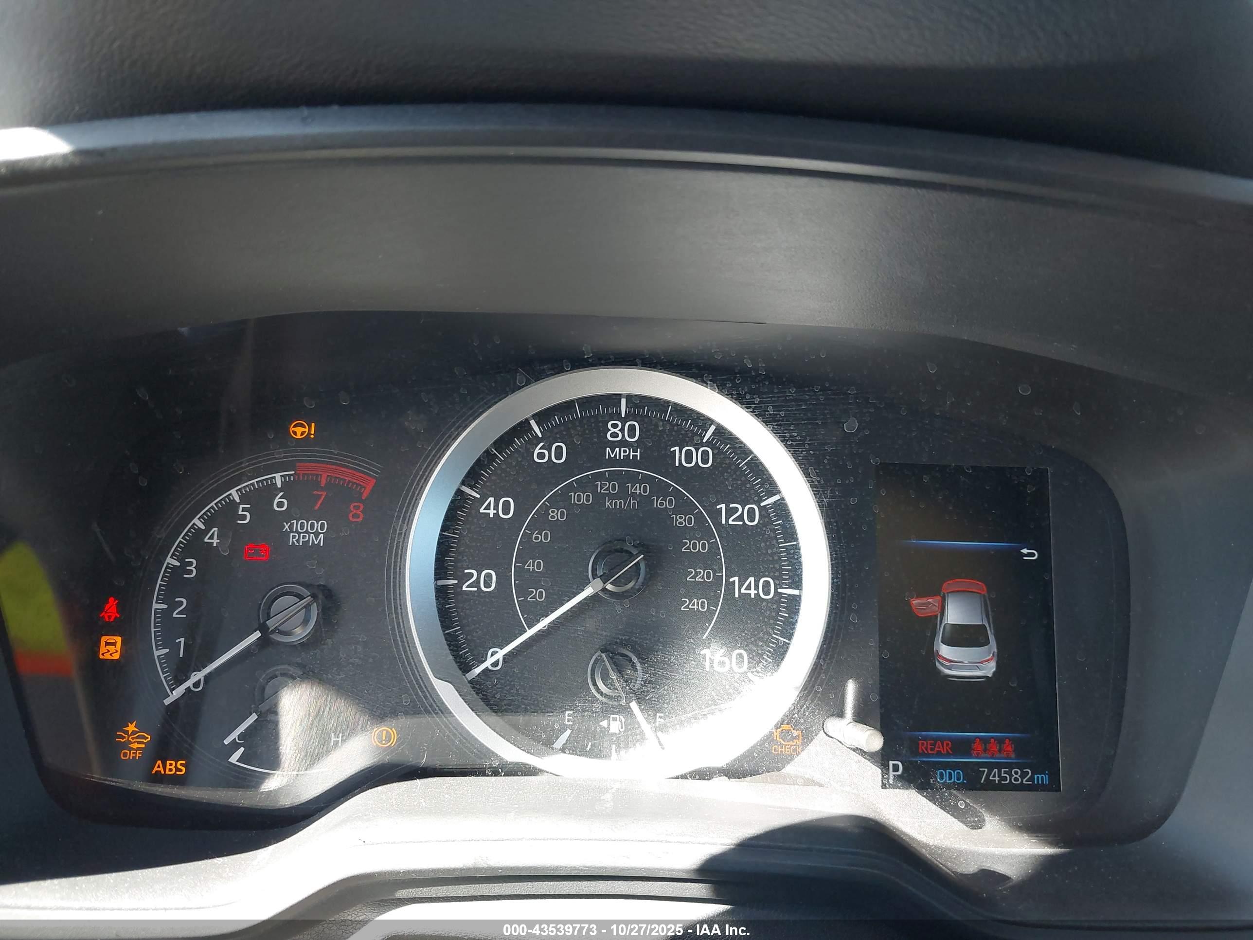 TOYOTA COROLLA image 7