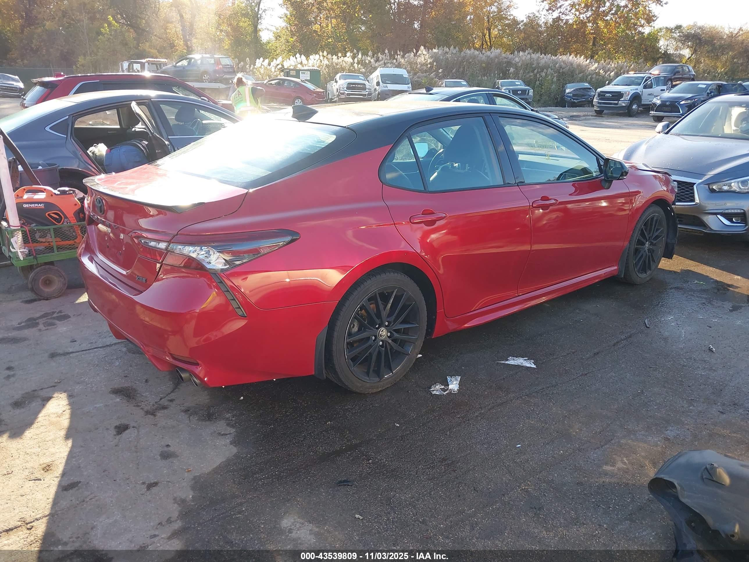 TOYOTA CAMRY image 4
