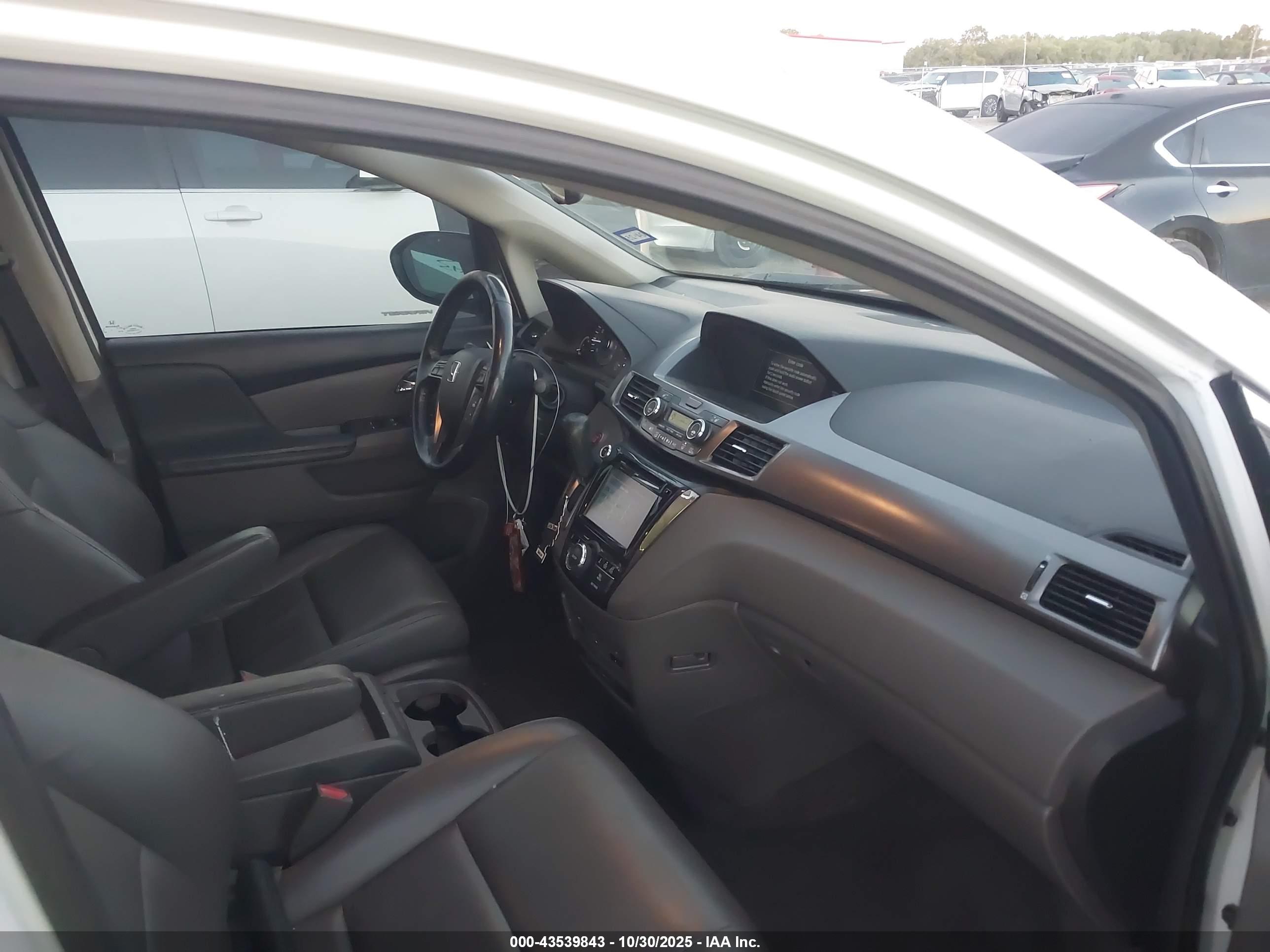 HONDA ODYSSEY image 5