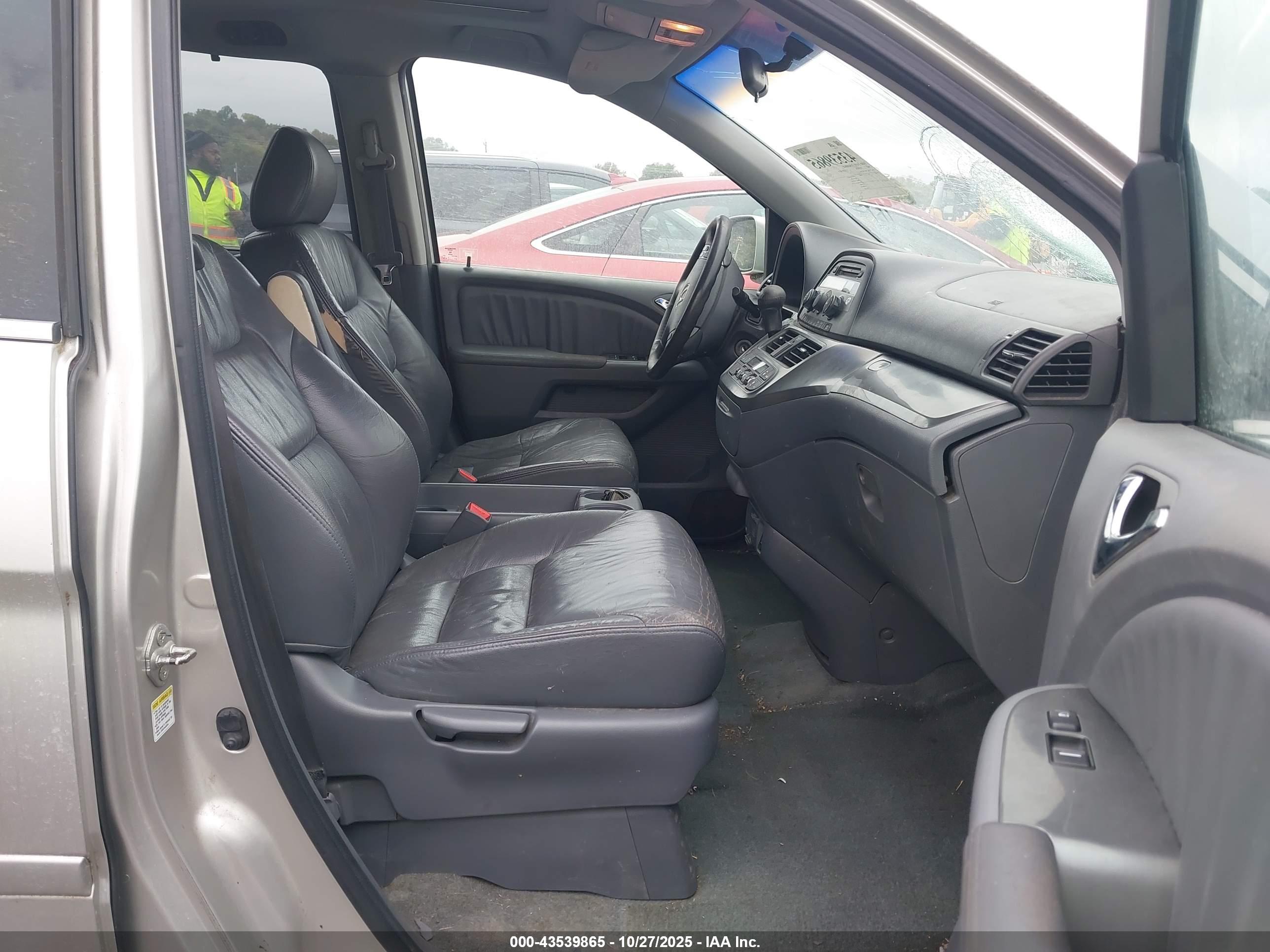 HONDA ODYSSEY image 5