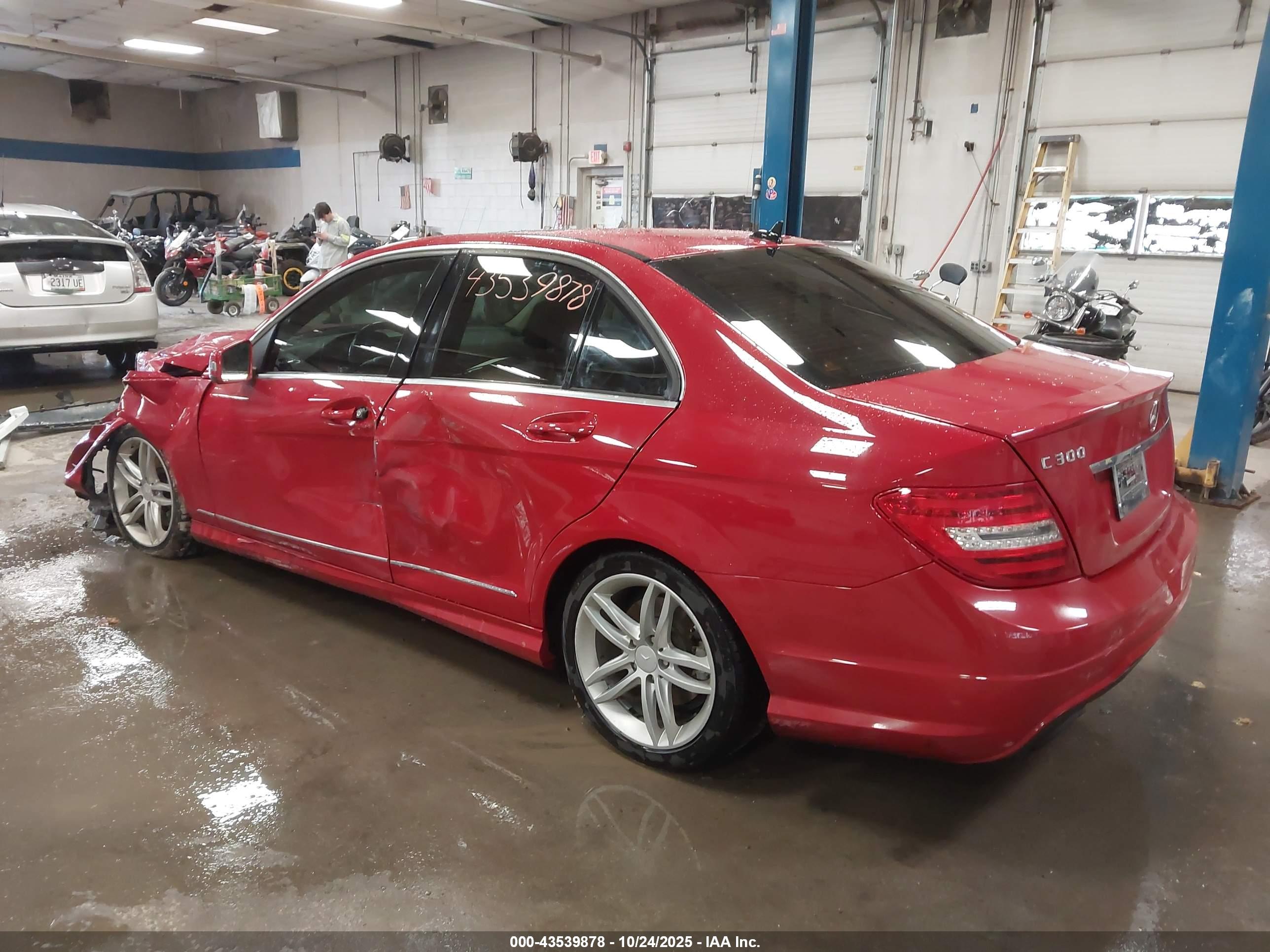 MERCEDES-BENZ C image 3