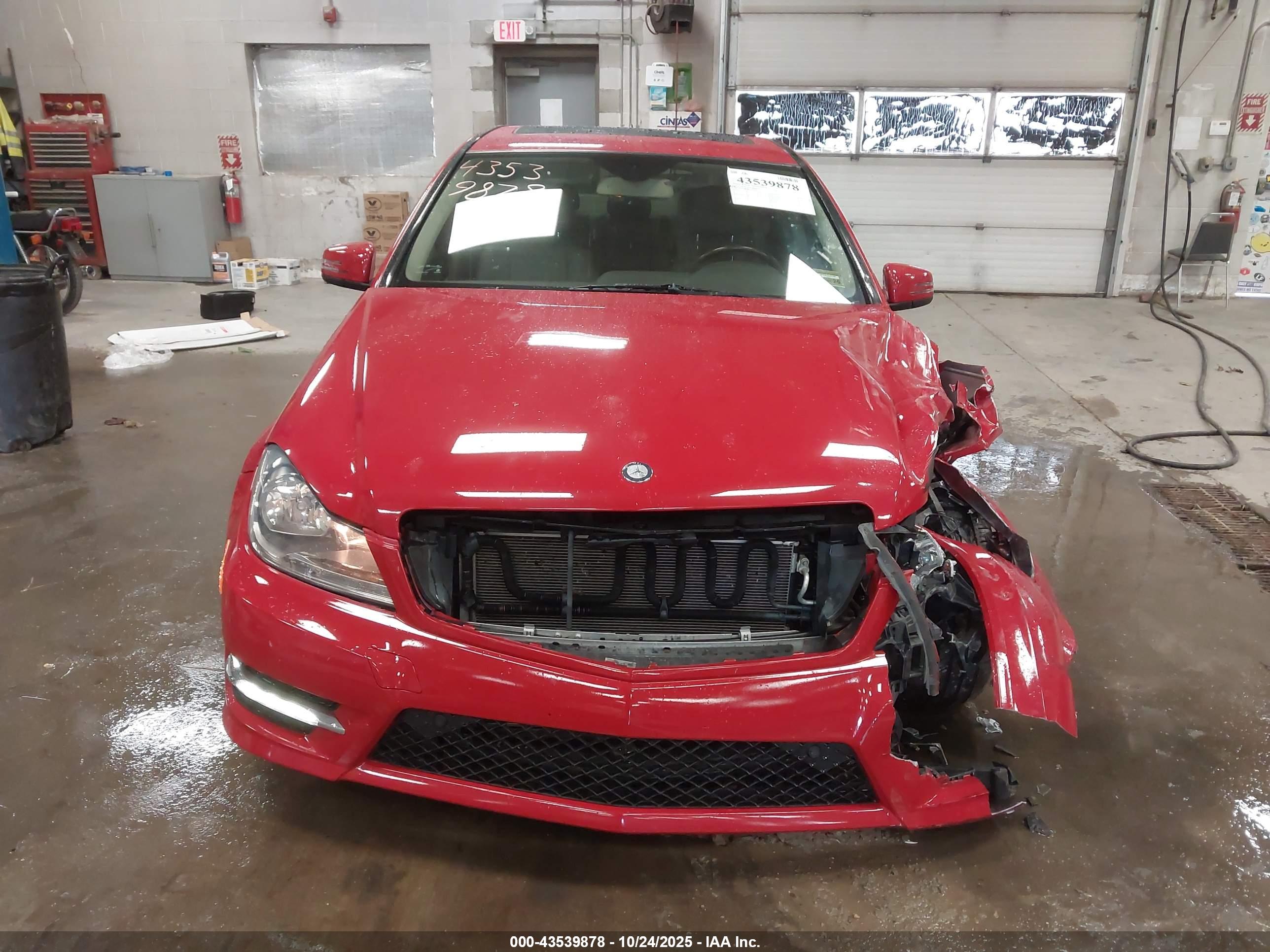 MERCEDES-BENZ C image 6