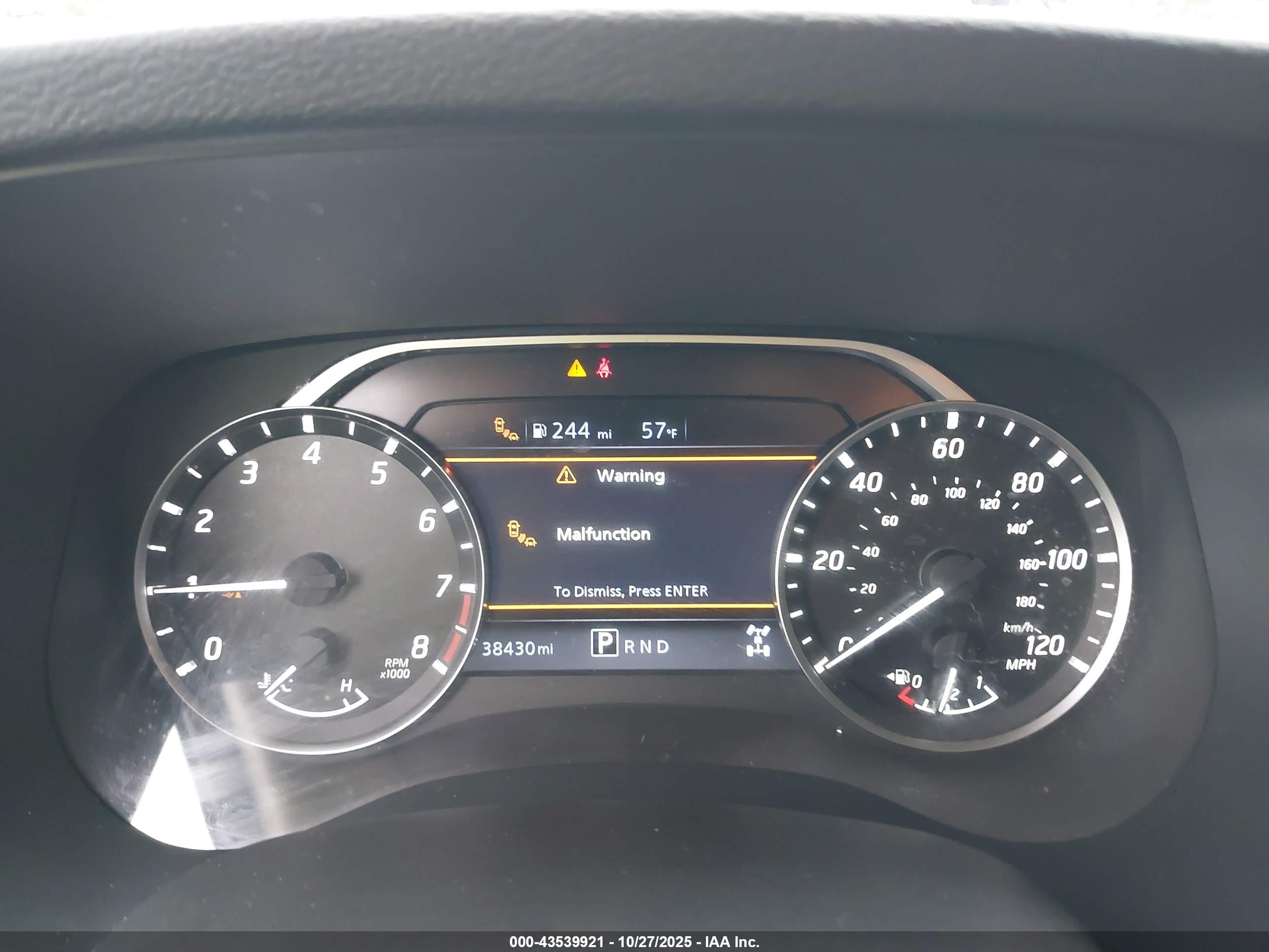 NISSAN FRONTIER image 7