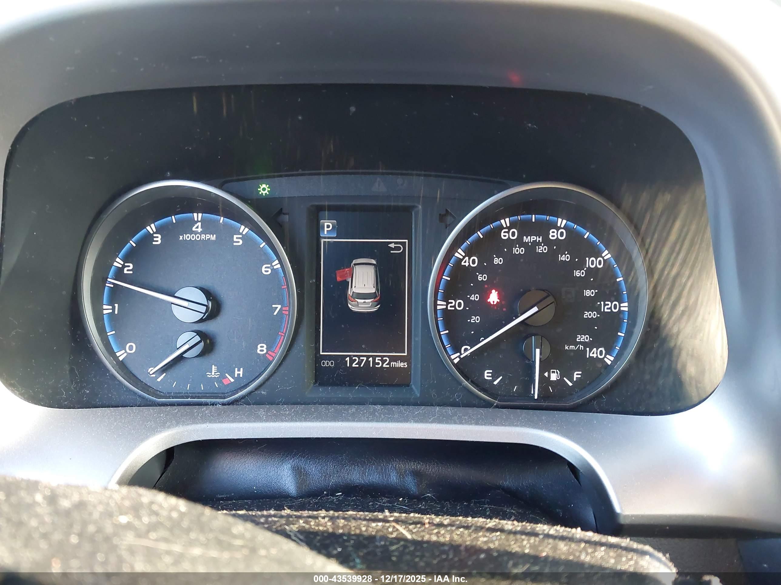 TOYOTA RAV4 image 7