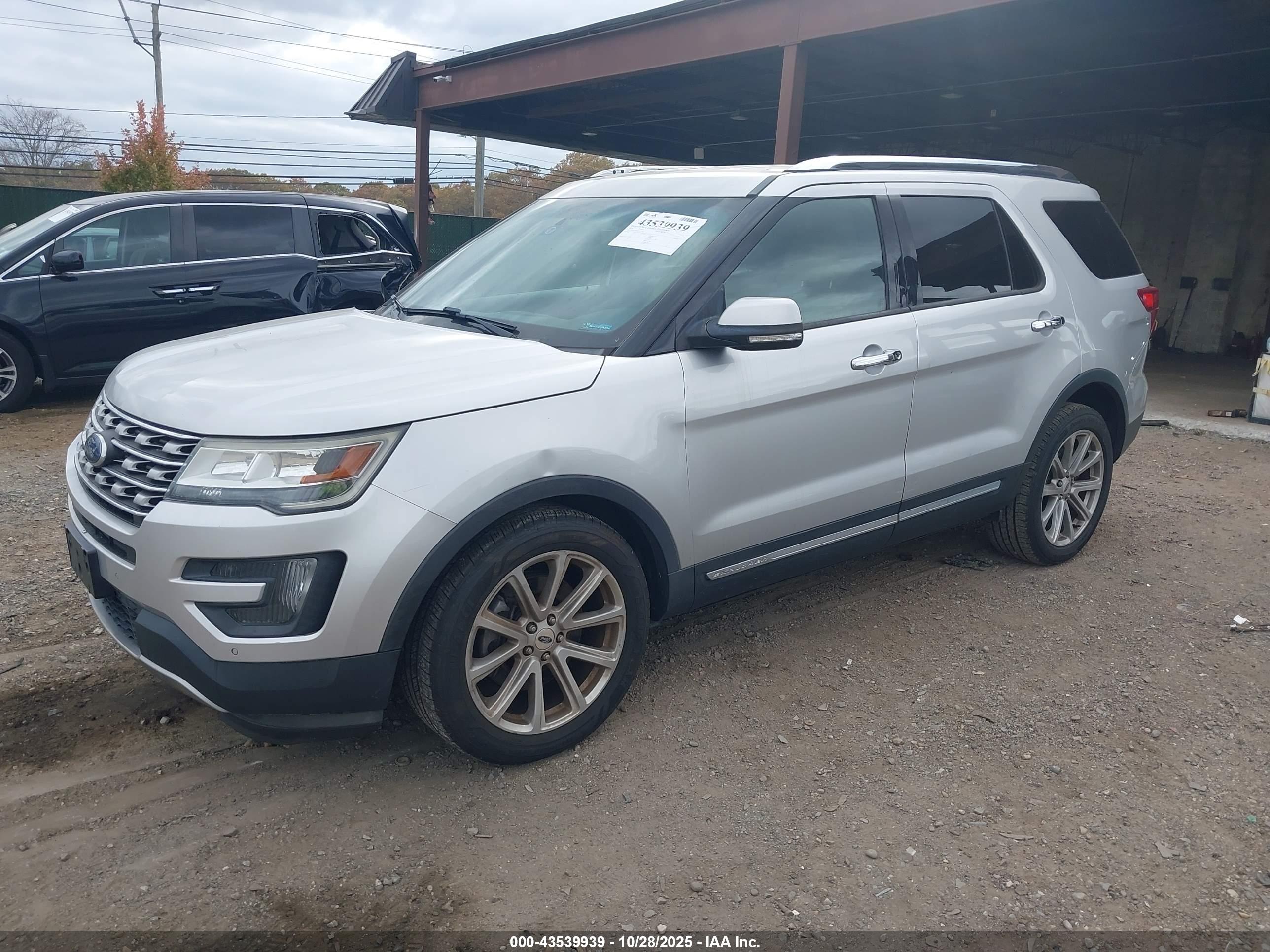 FORD EXPLORER image 2