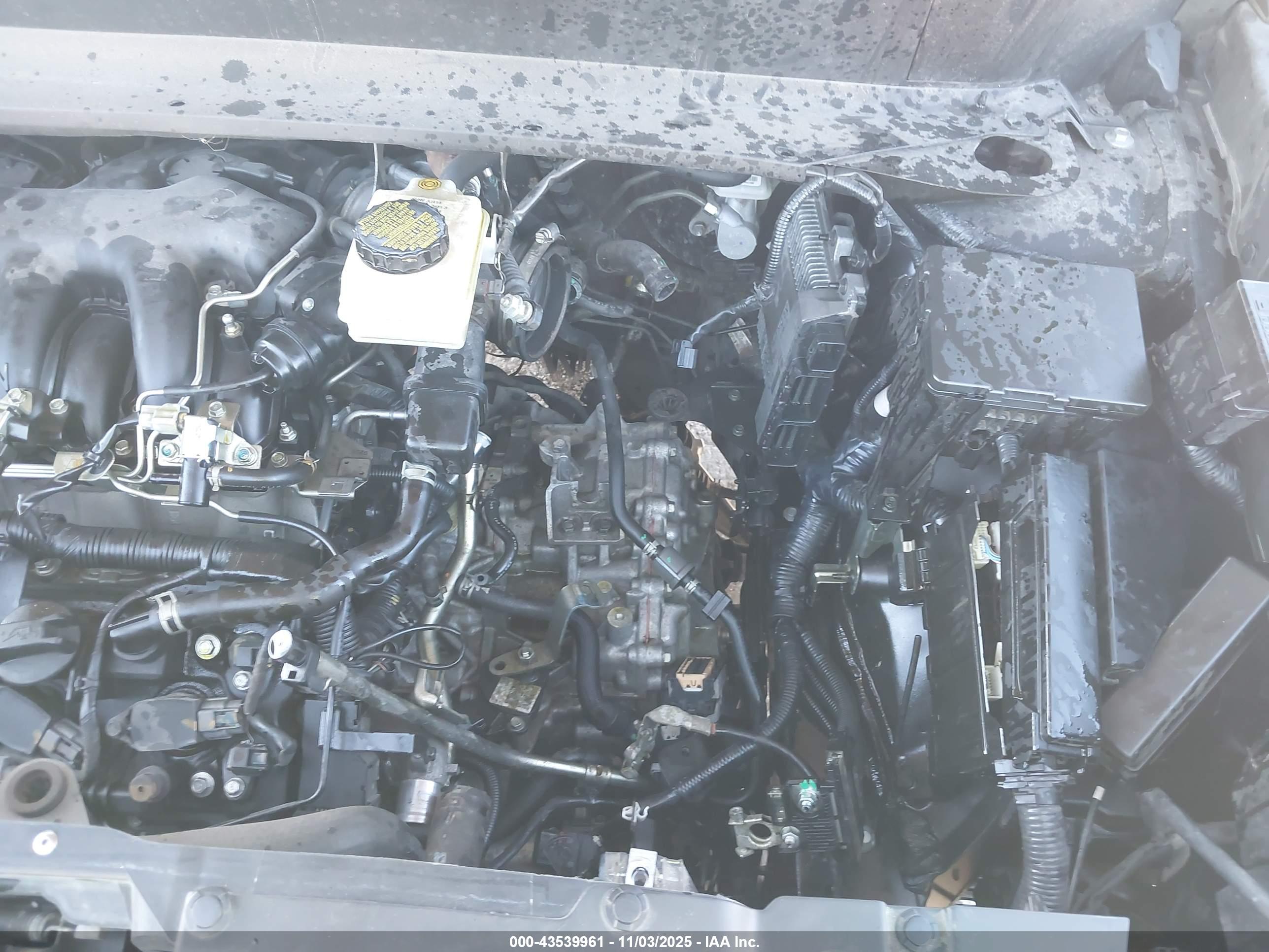 NISSAN PATHFINDER image 6