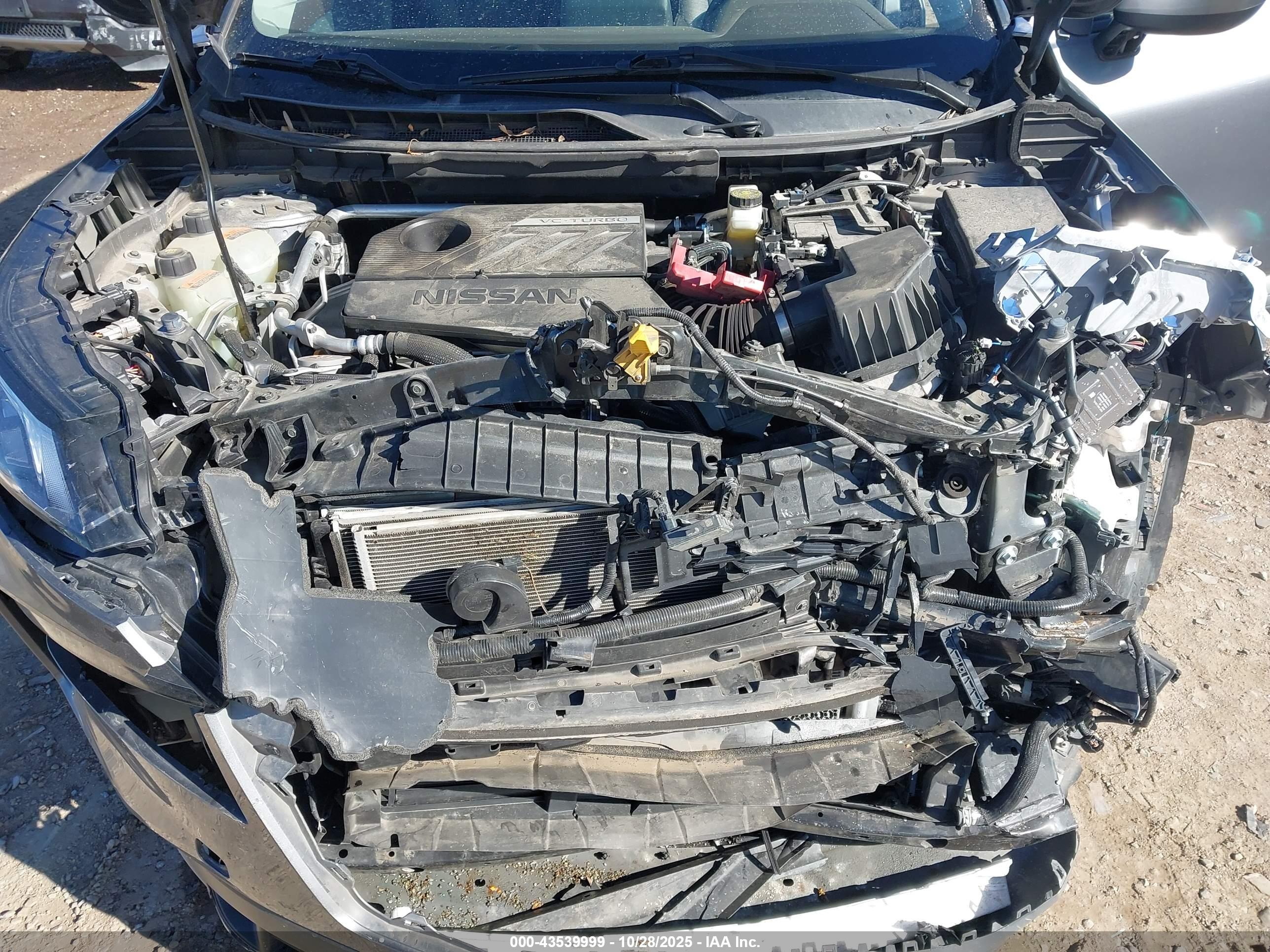 NISSAN ROGUE image 10