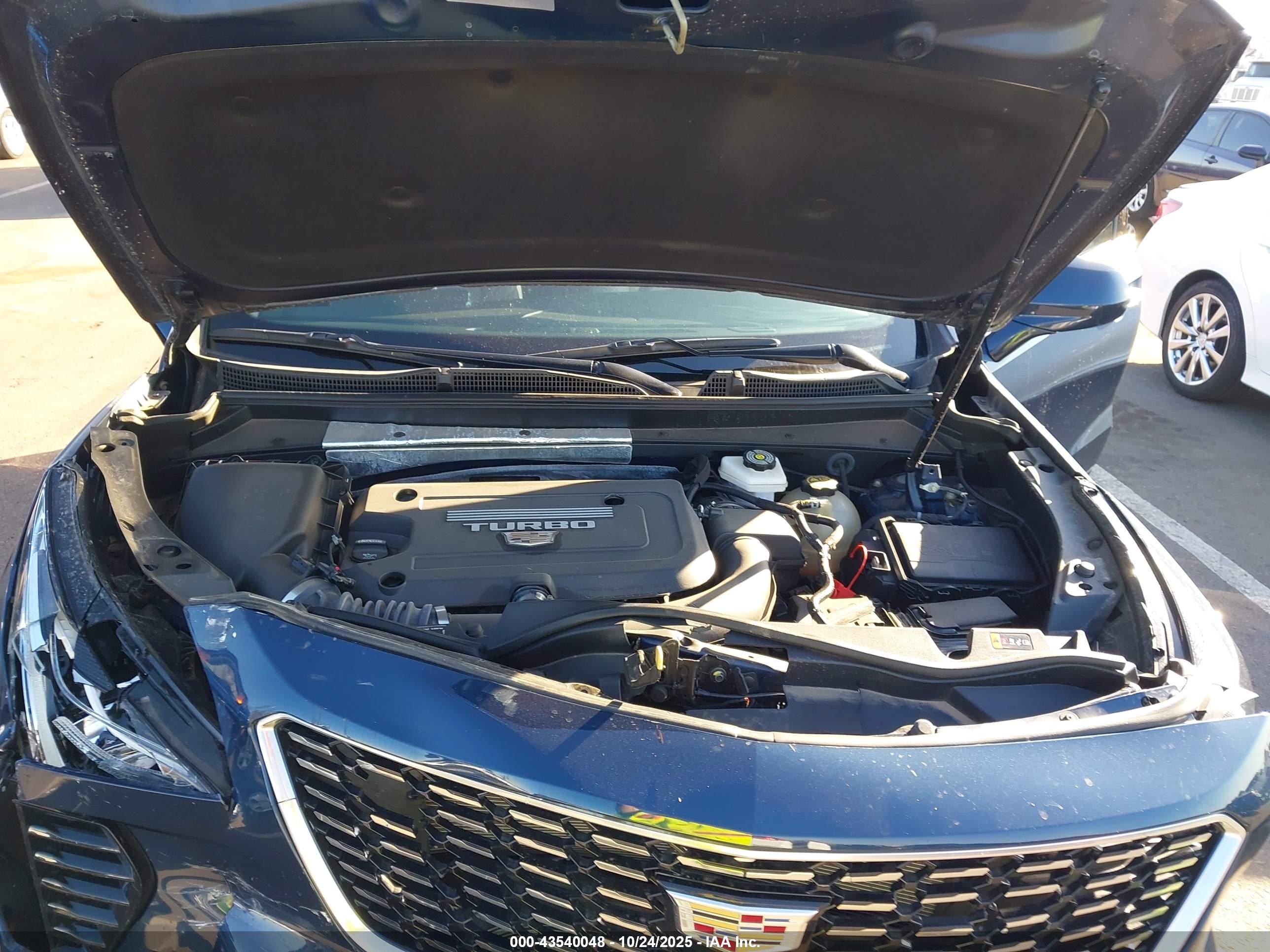 CADILLAC XT4 image 10