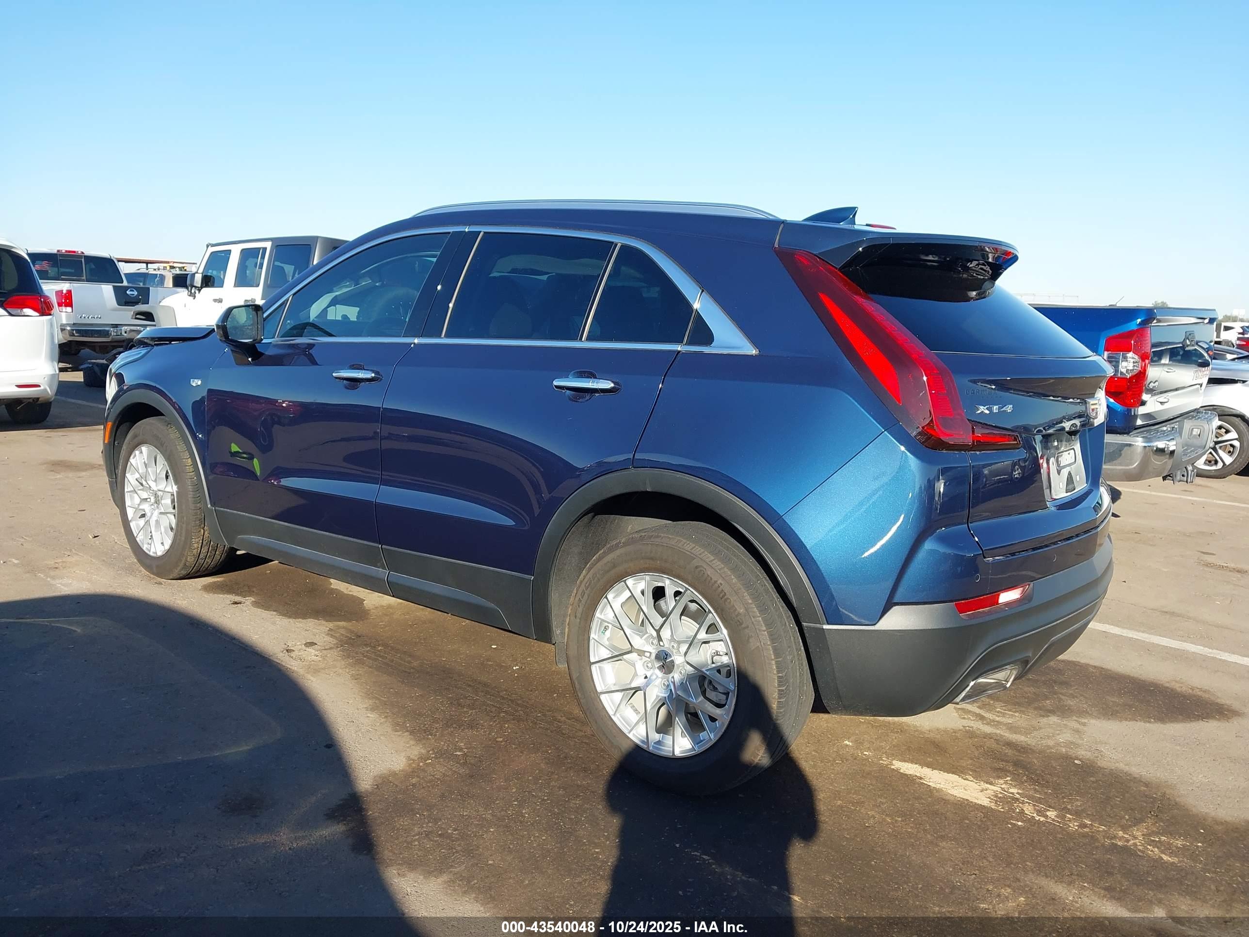 CADILLAC XT4 image 3