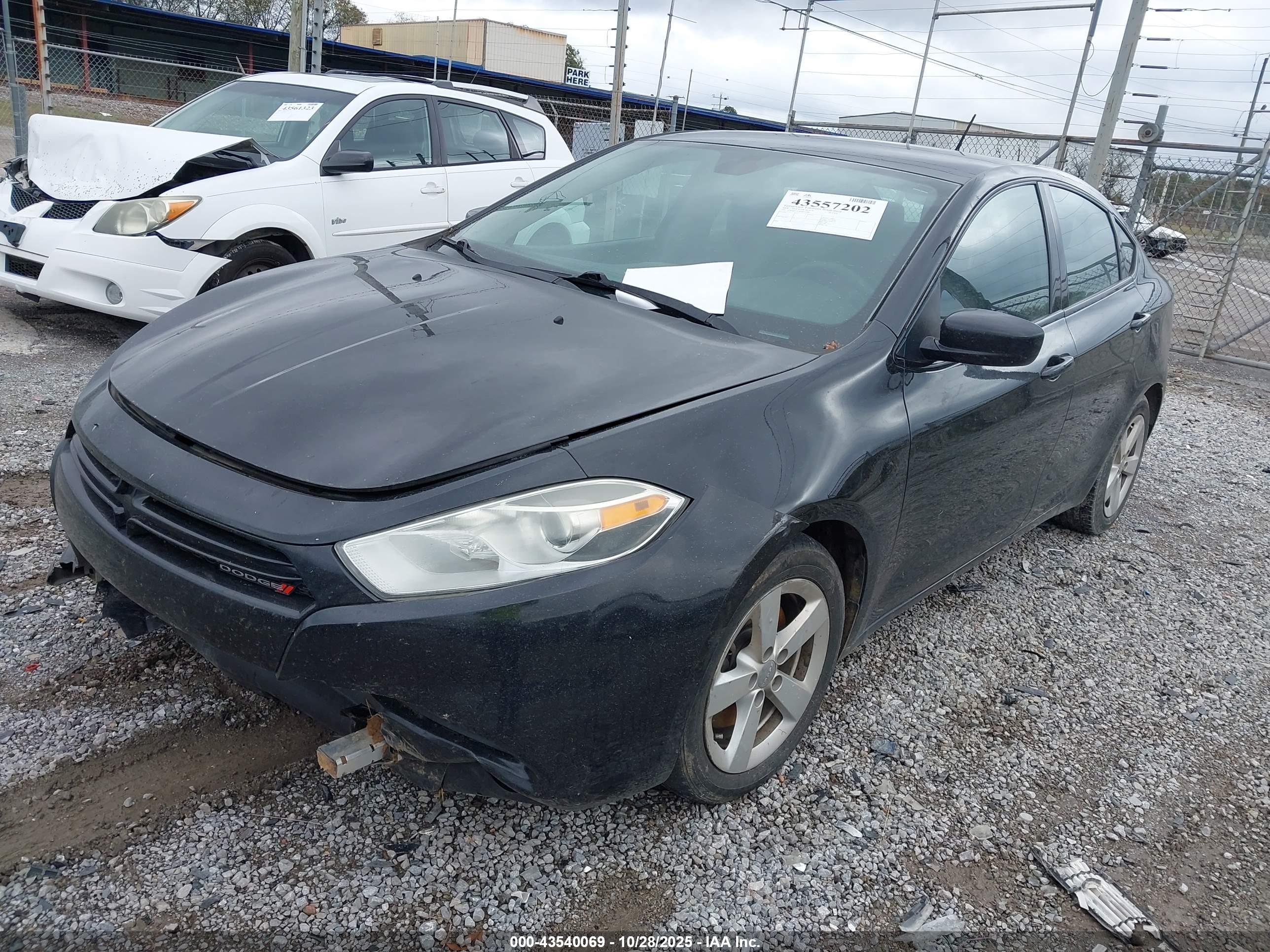 DODGE DART image 2