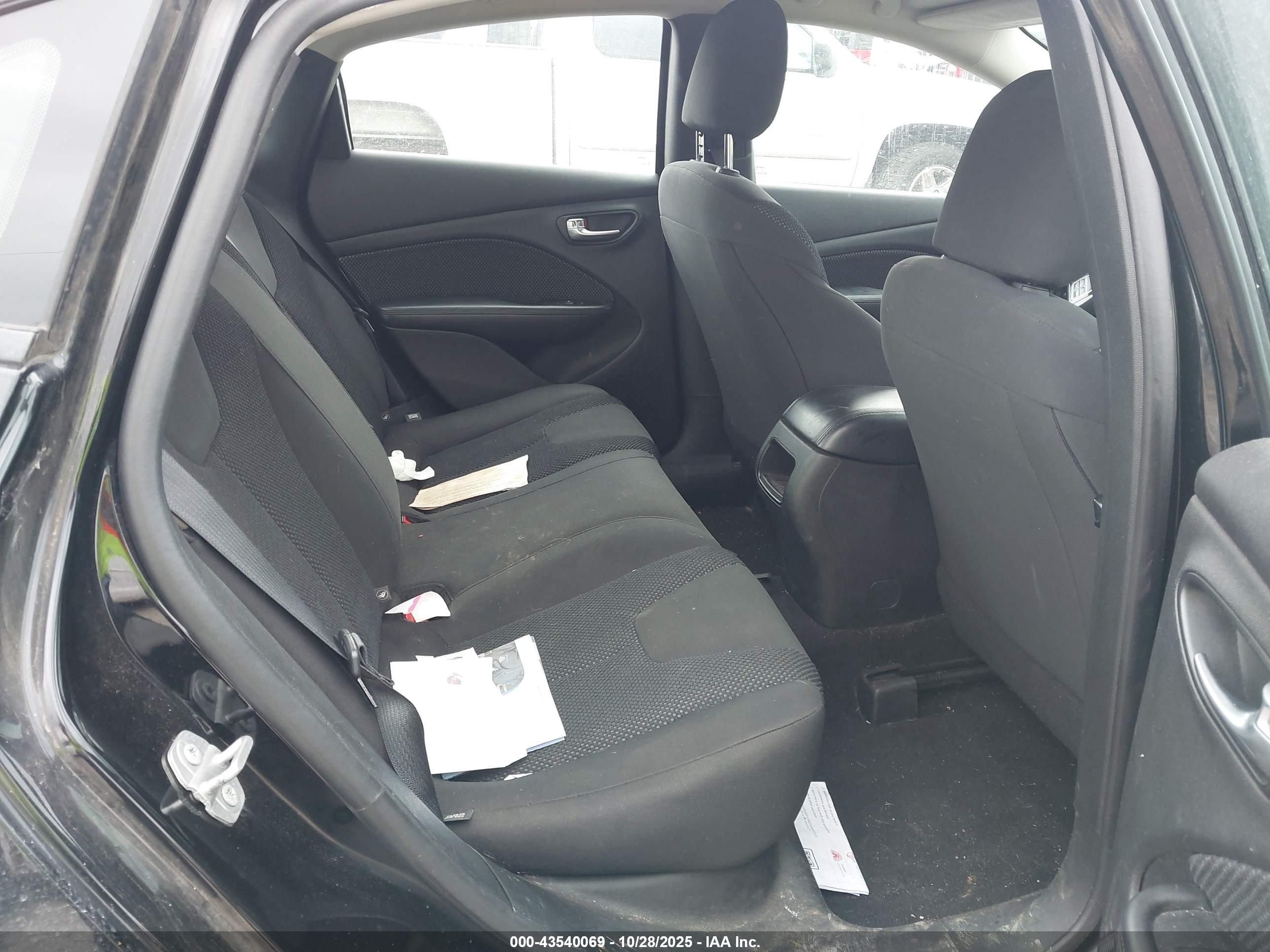 DODGE DART image 8