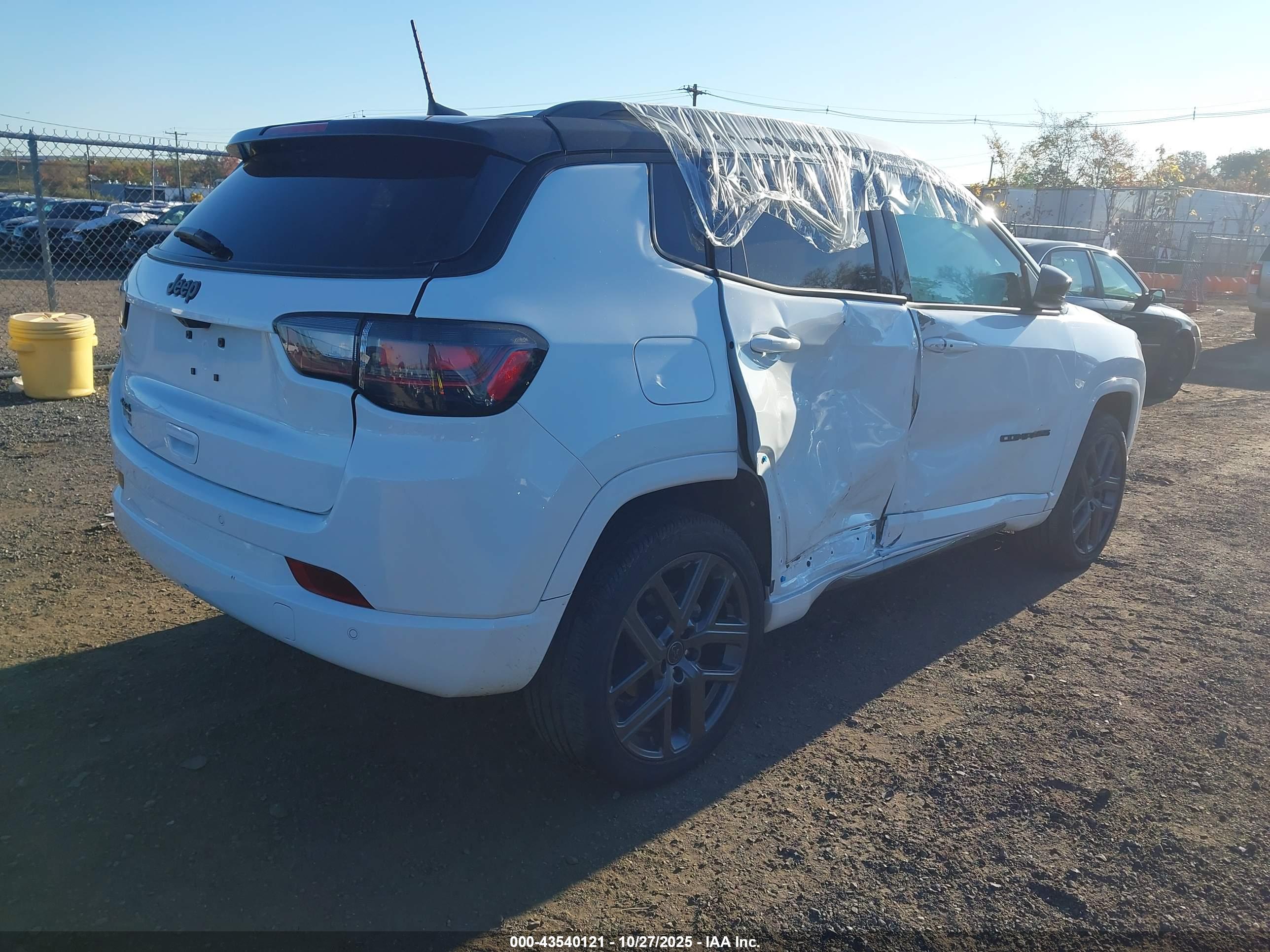 JEEP COMPASS image 4