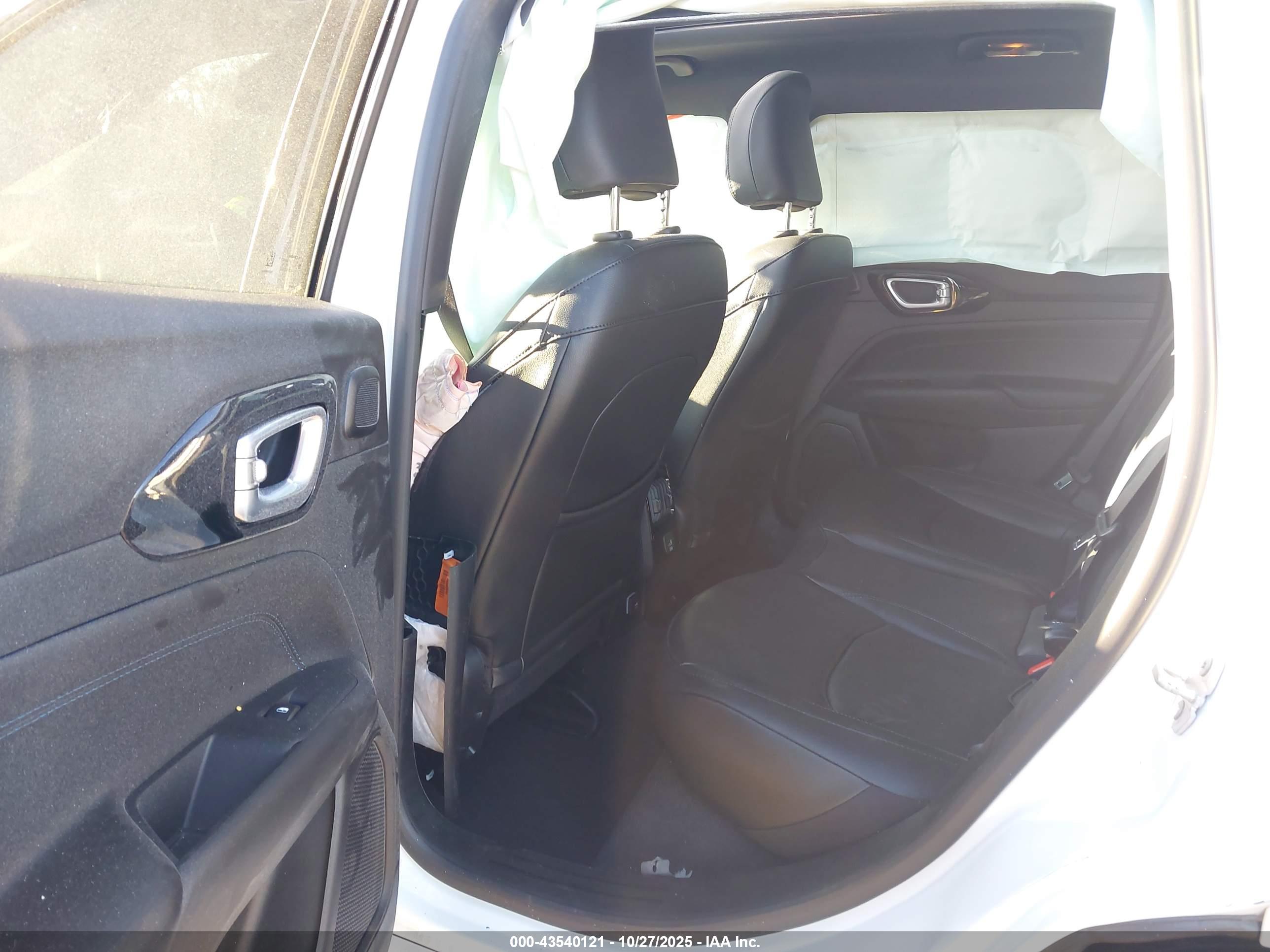 JEEP COMPASS image 8