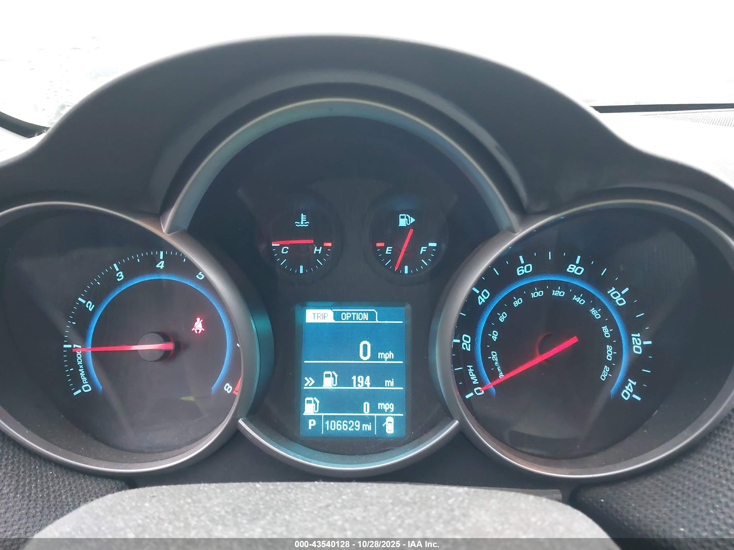CHEVROLET CRUZE image 7