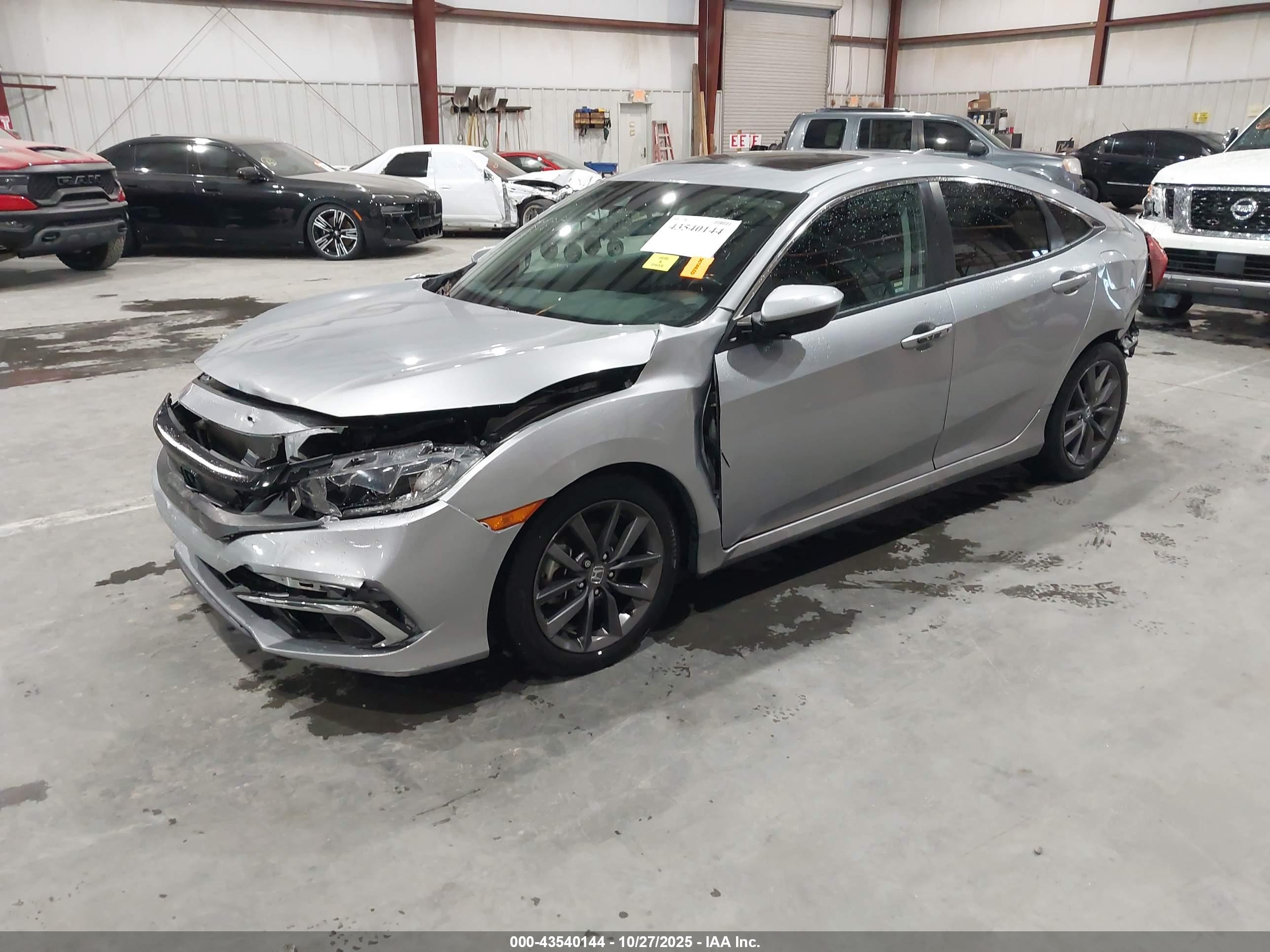 HONDA CIVIC image 2
