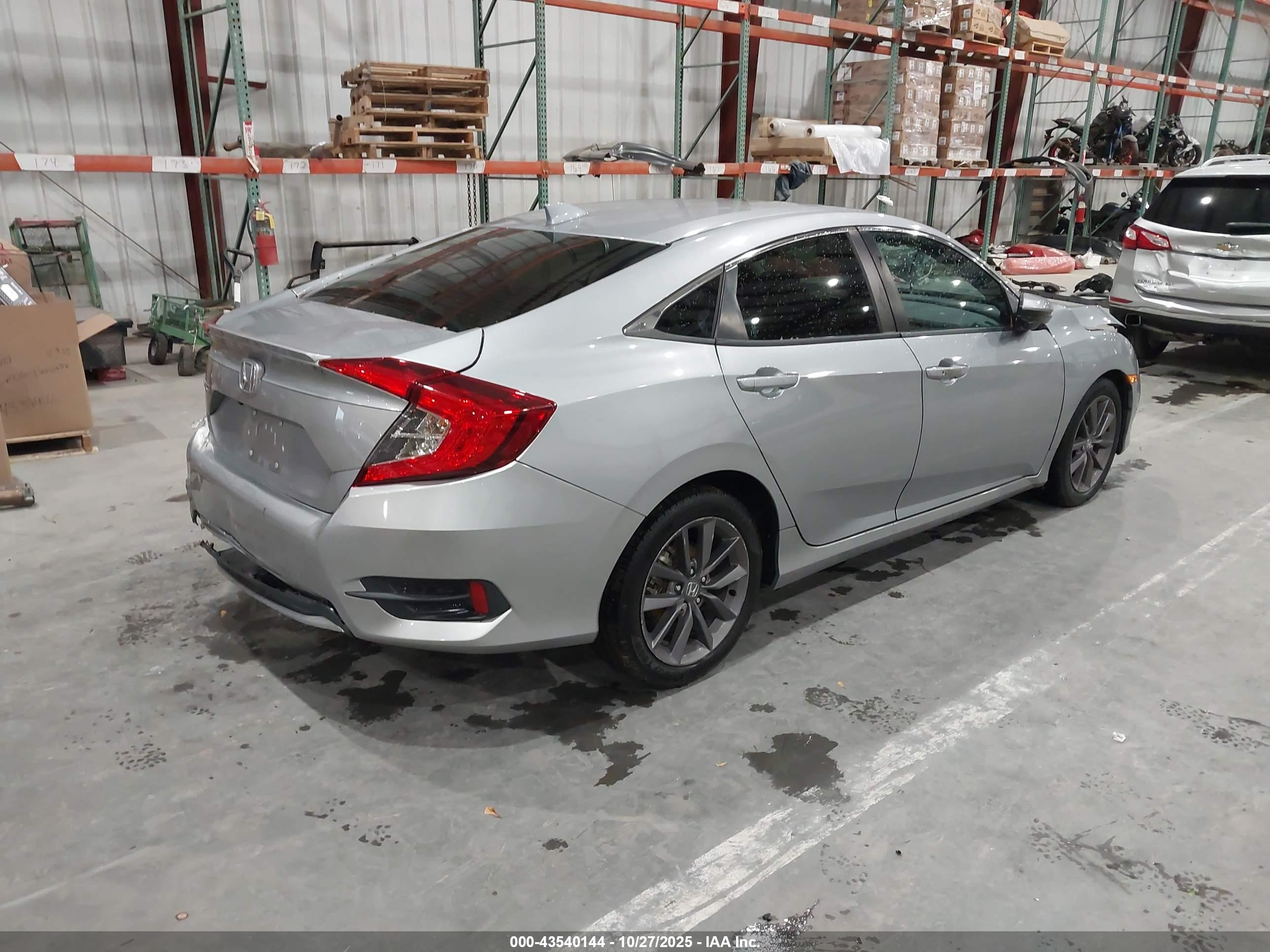 HONDA CIVIC image 4