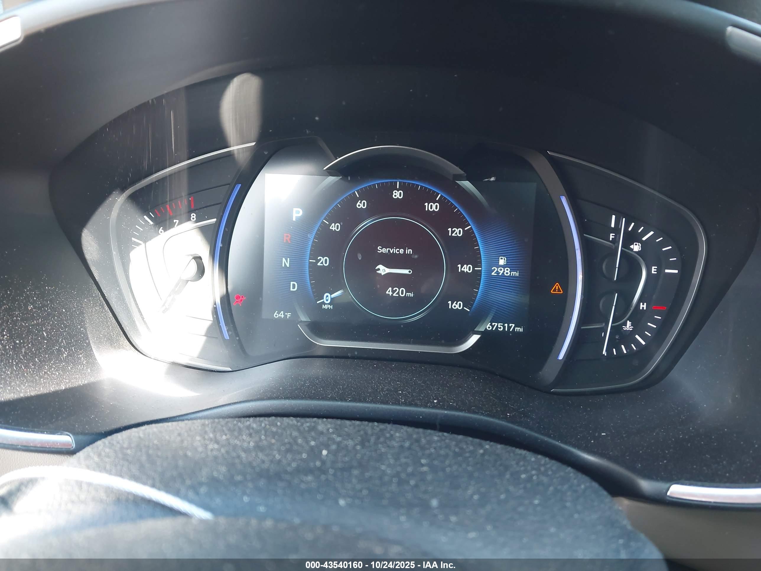 HYUNDAI SANTA image 7