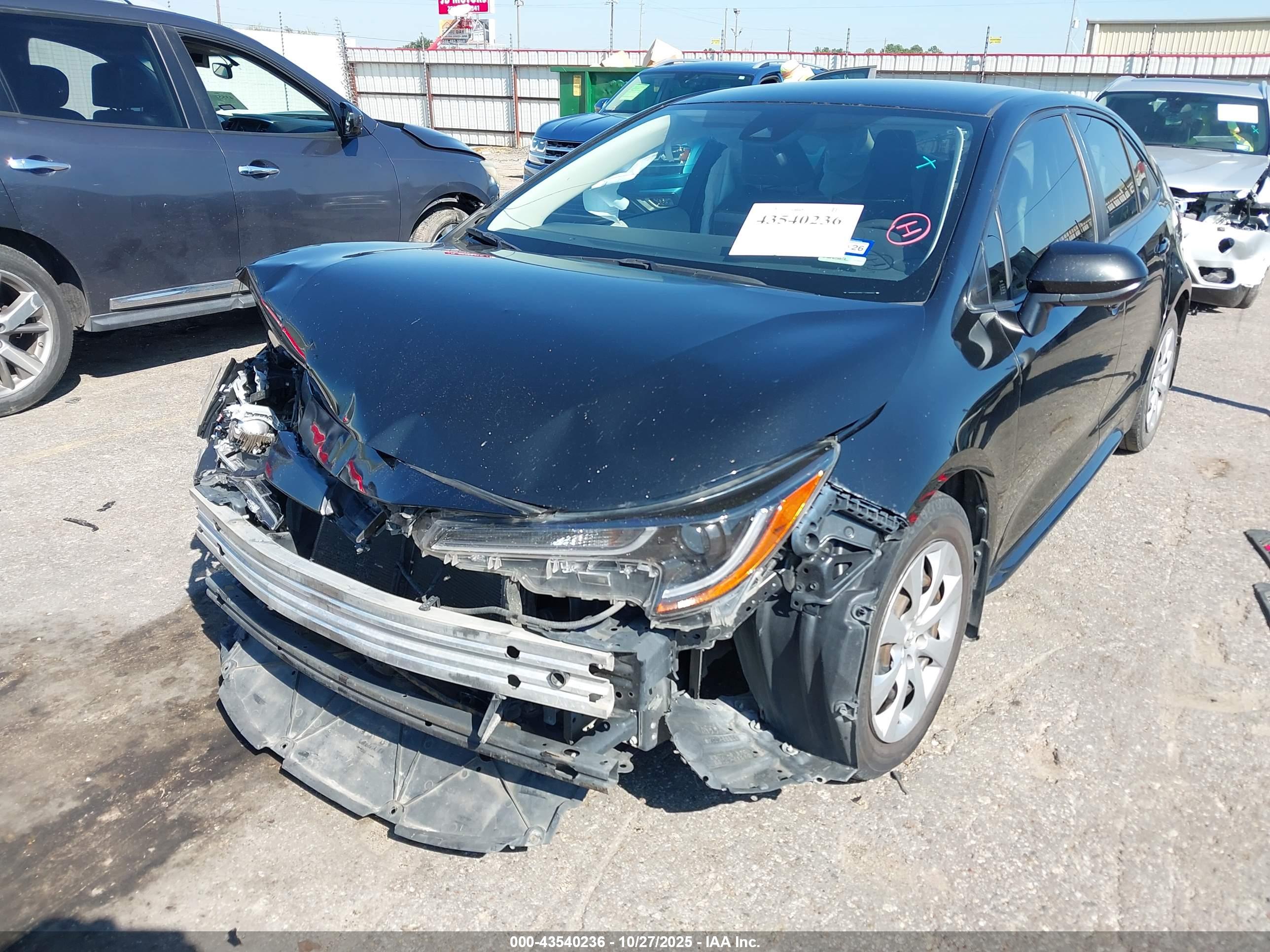 TOYOTA COROLLA image 6