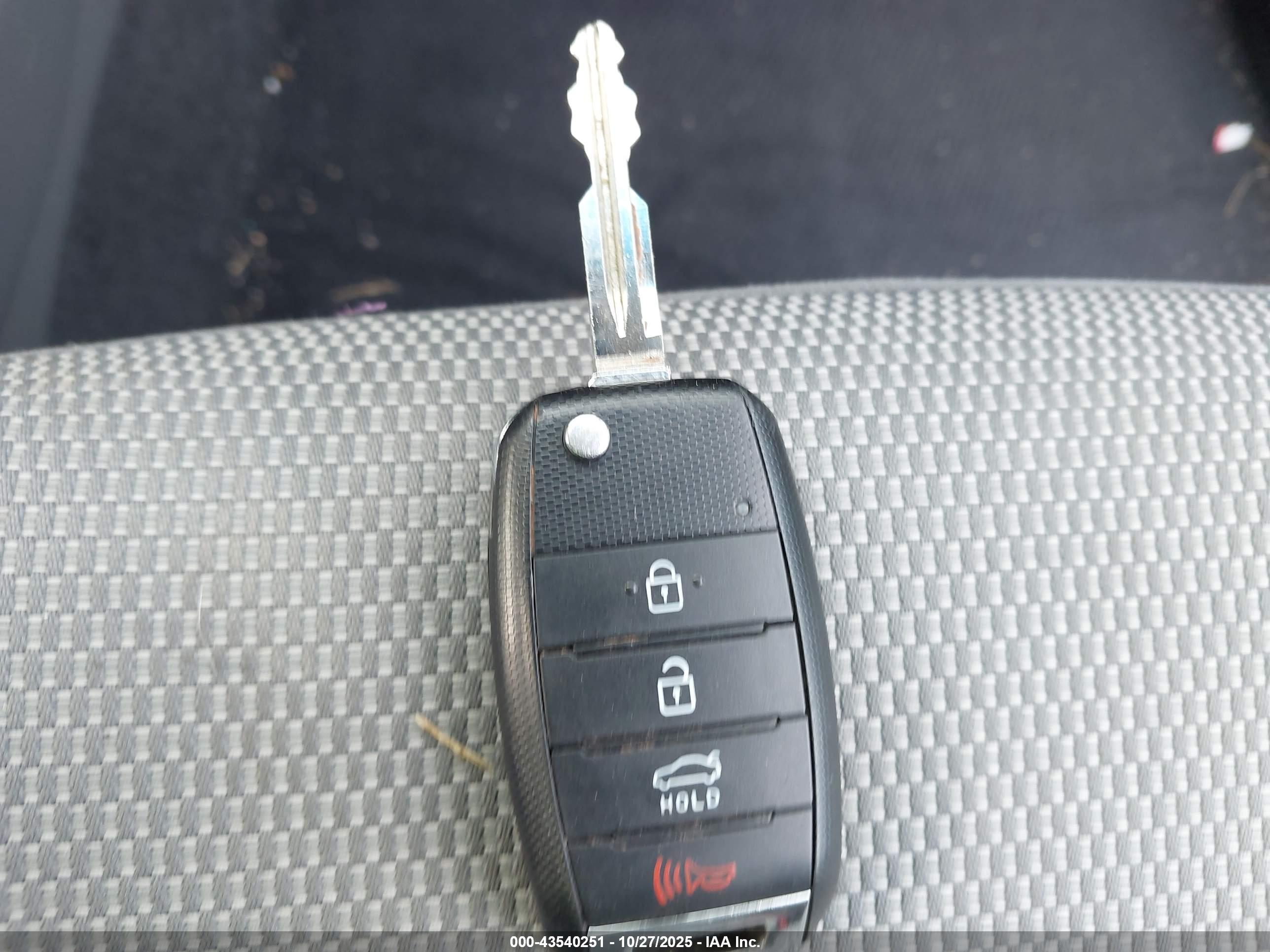 KIA FORTE image 11